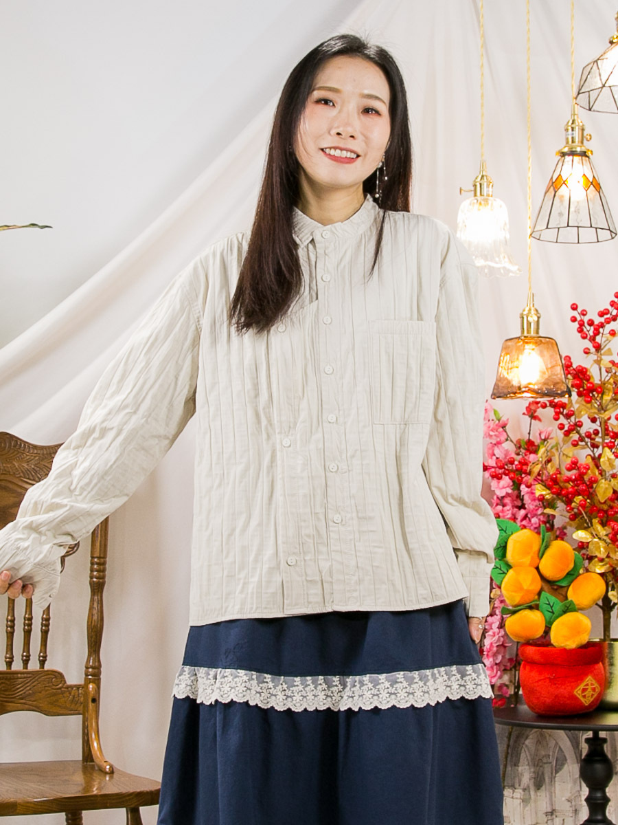 ⬇️開倉低至半價😱FINALSALE📣 全開胸扣鈕．單邊反領．直紋縐縐雙面料TOP【不設退換】