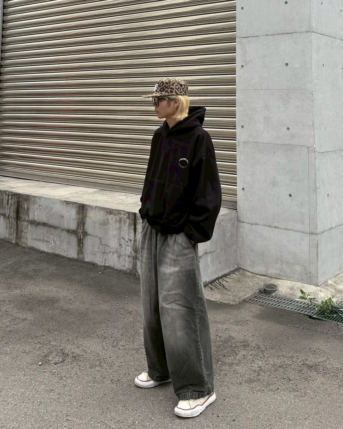 BOXY 環繞 字體 寬短 刷毛 連帽 長袖 帽T