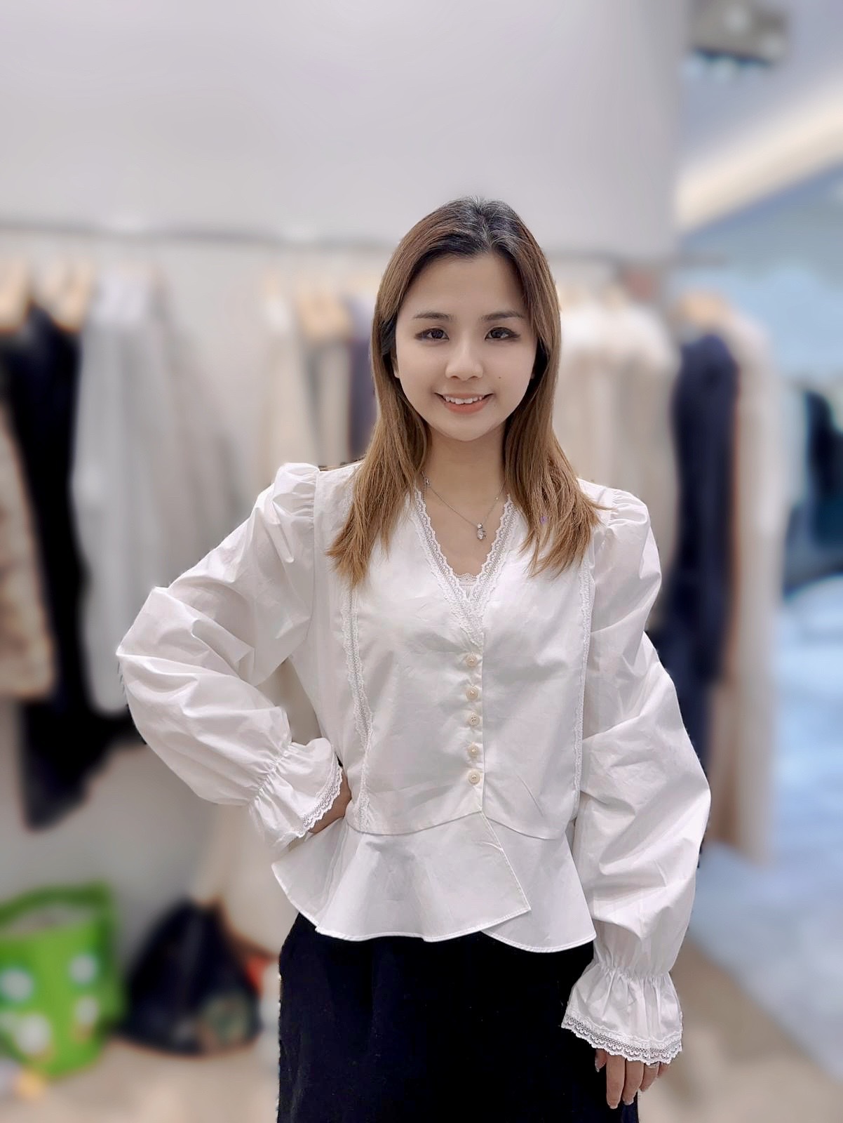 T06 胸41長19.5 $ (一口價)