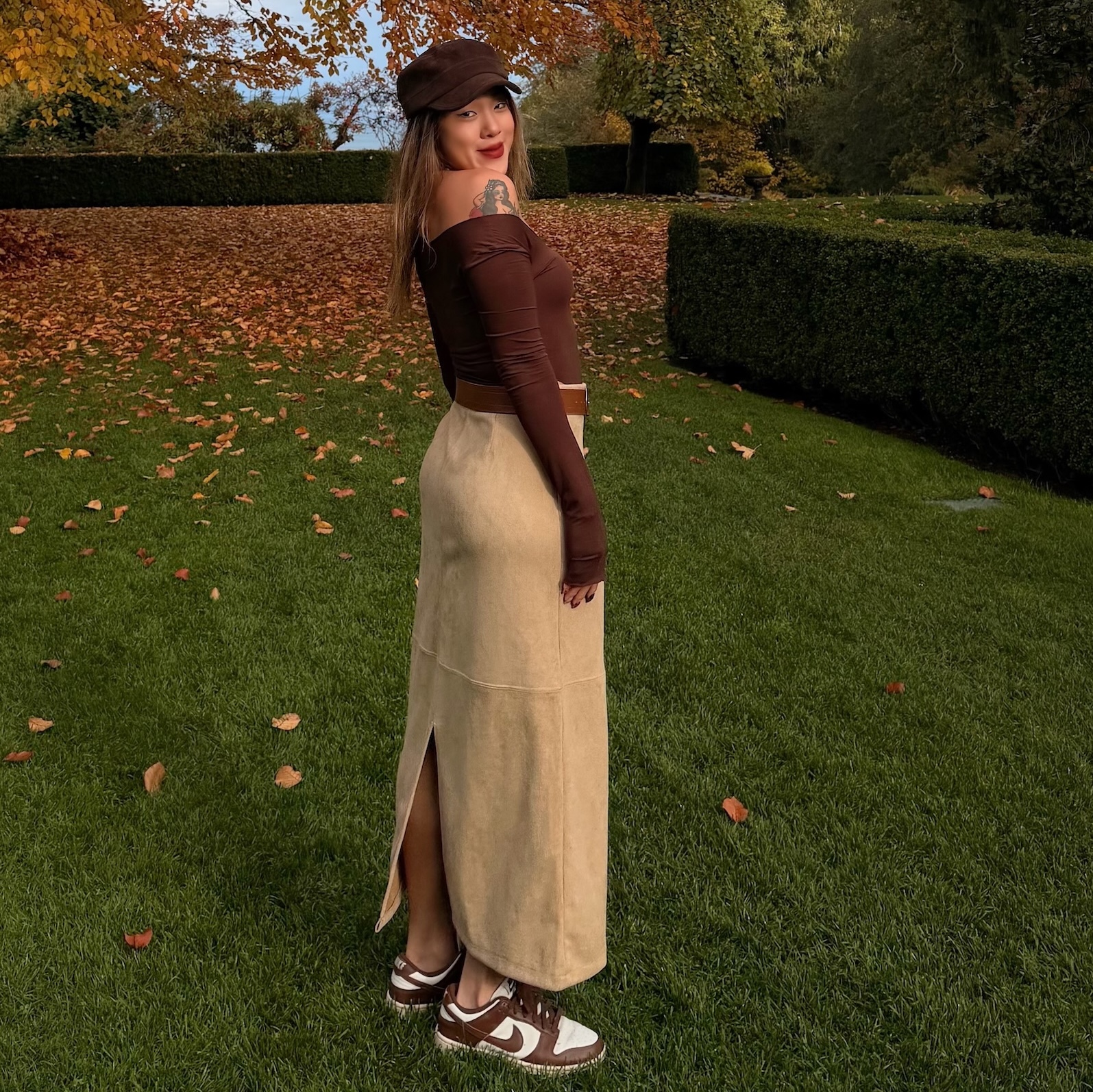 麂皮感卡其直筒長裙🥐