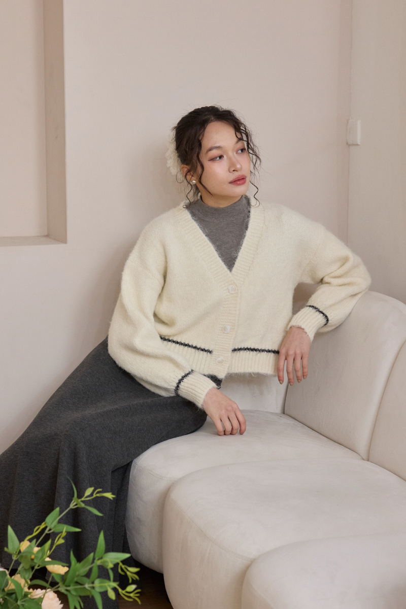 微高領短版棉質上衣