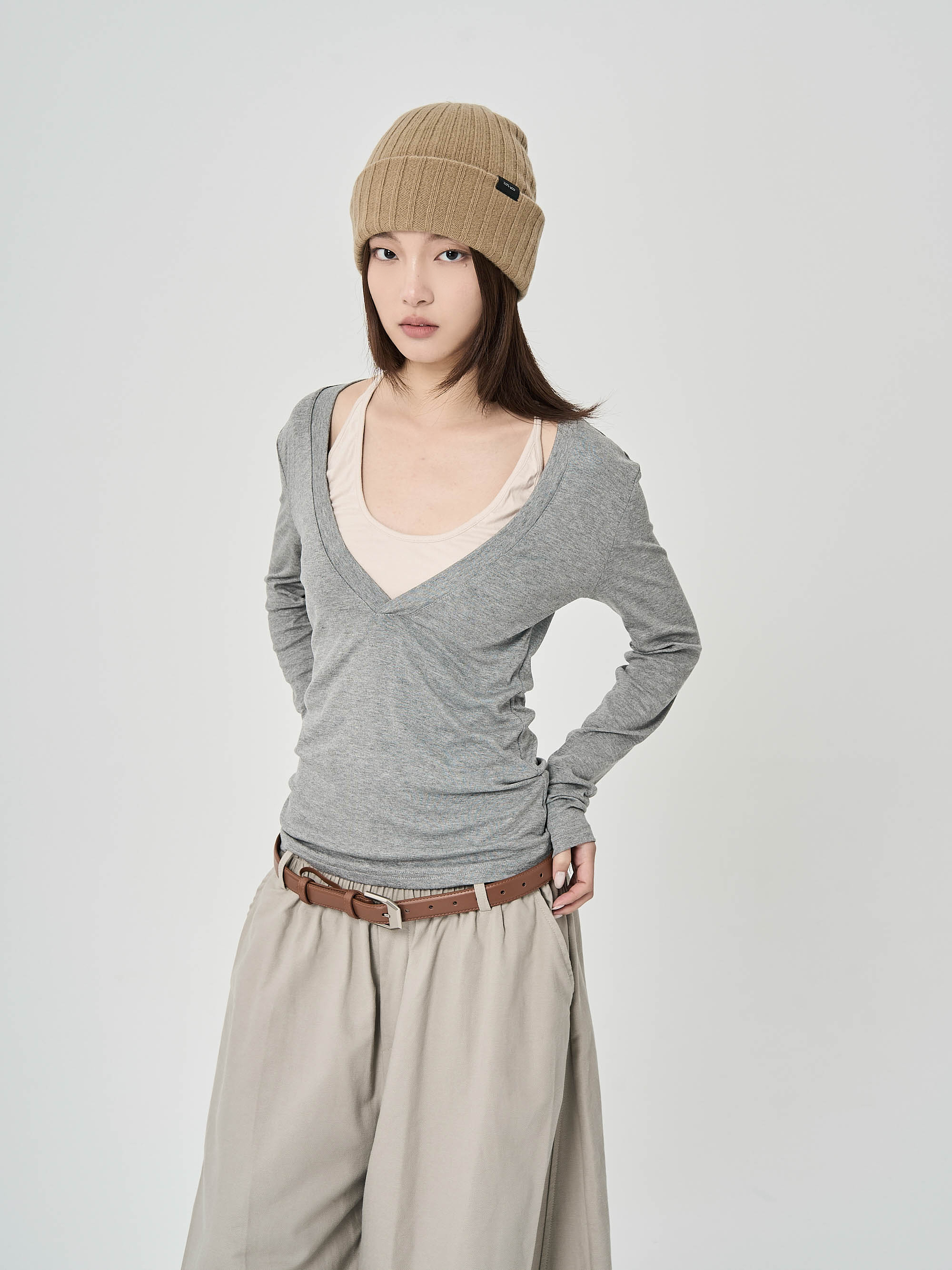 掛脖V領假兩件T恤上衣-灰