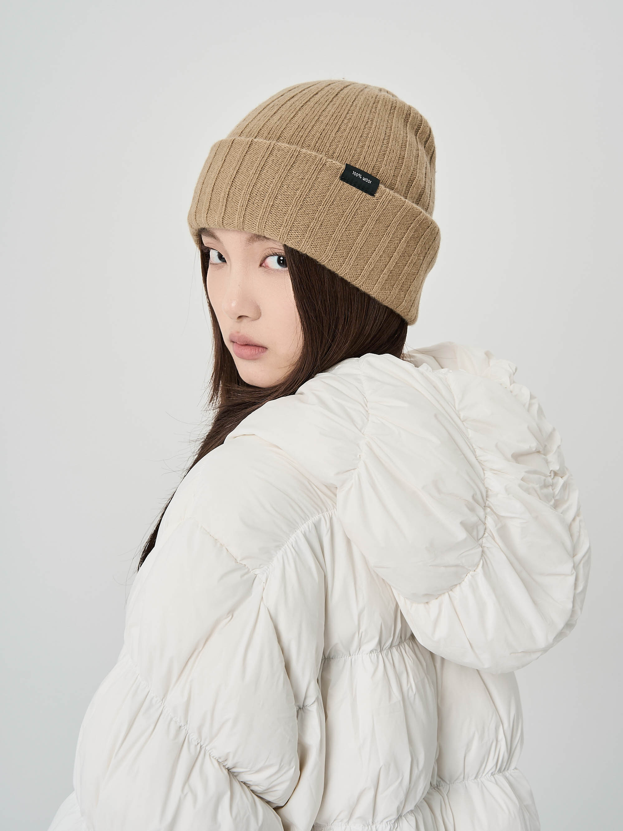小標短簷針織帽-米