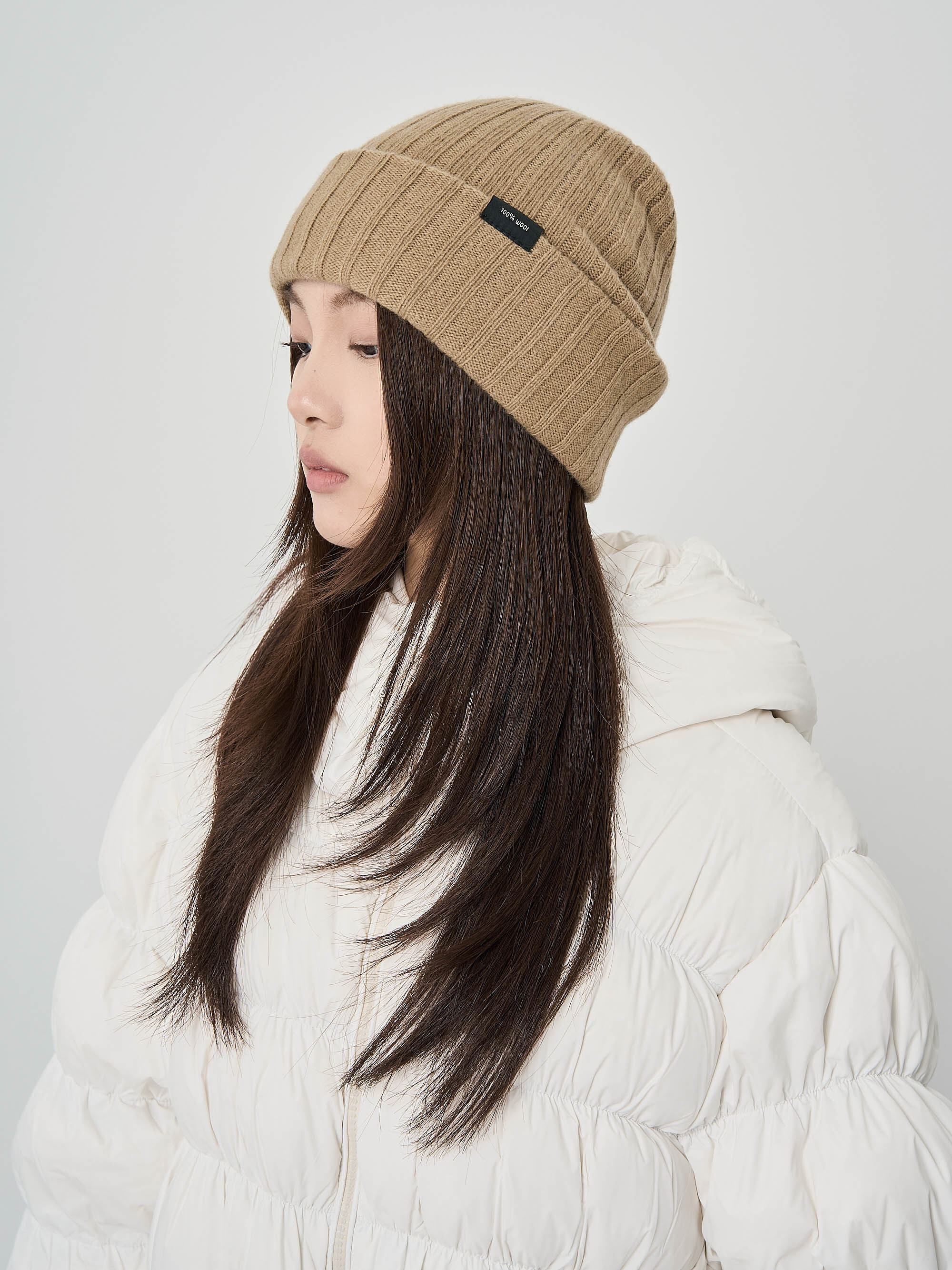 小標短簷針織帽-米