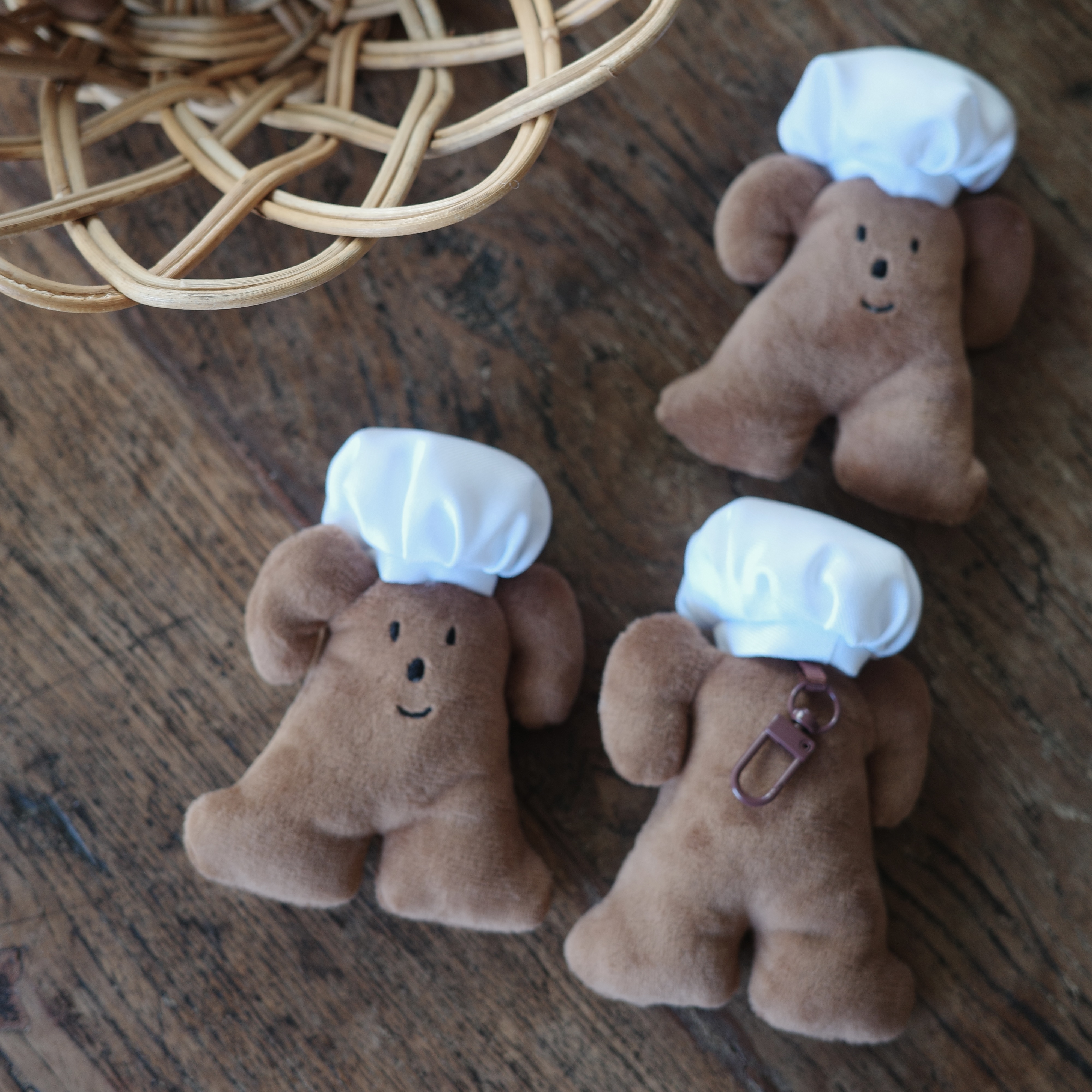 戴廚師帽的奶油狗