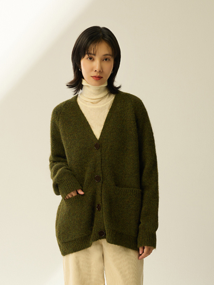 V領慵懶雙口袋針織外套