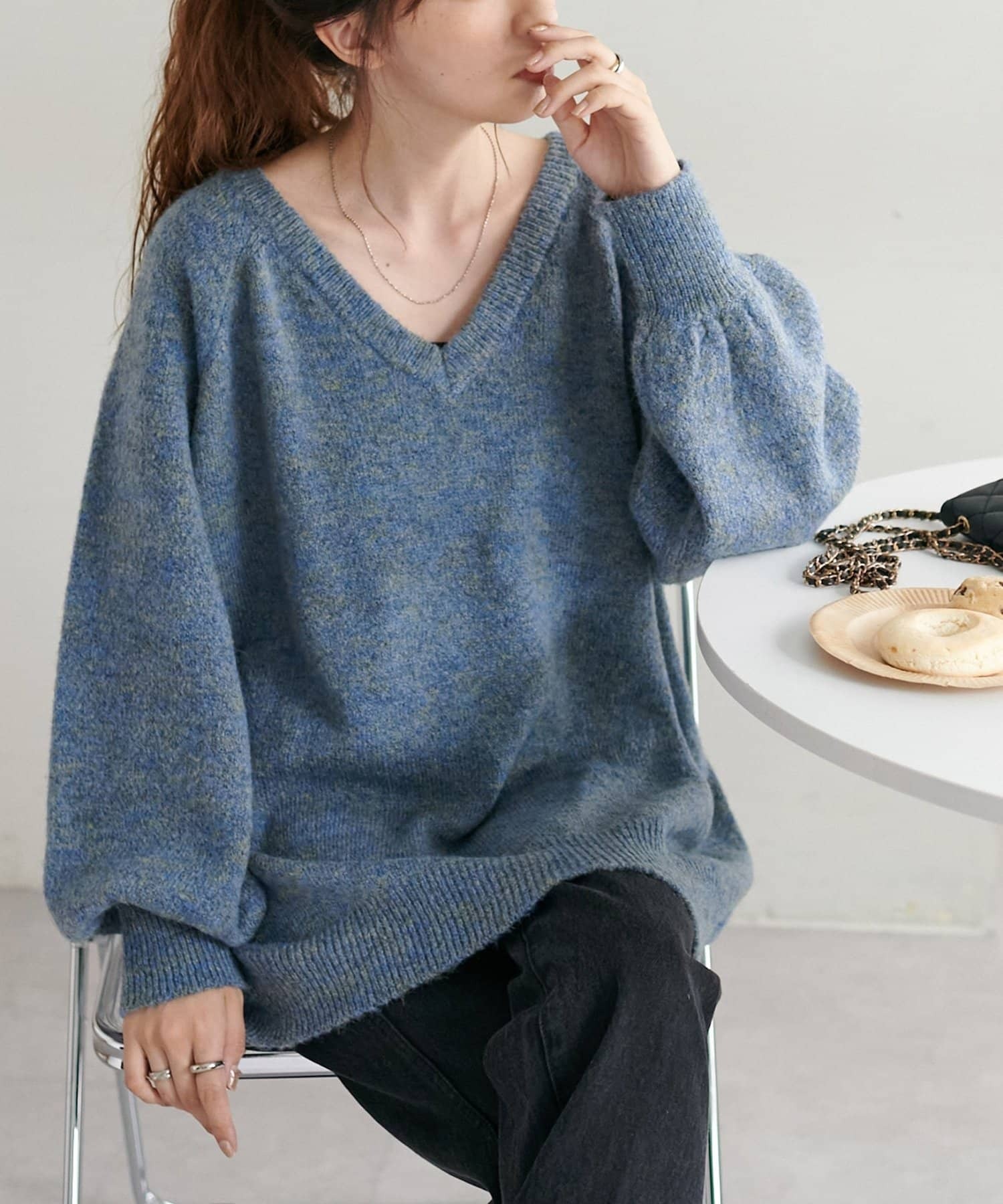 DISCOAT(ディスコート)  【WEB限定】ふわメランジバックスリットプルオーバー藍（DCZ1052305A0008）