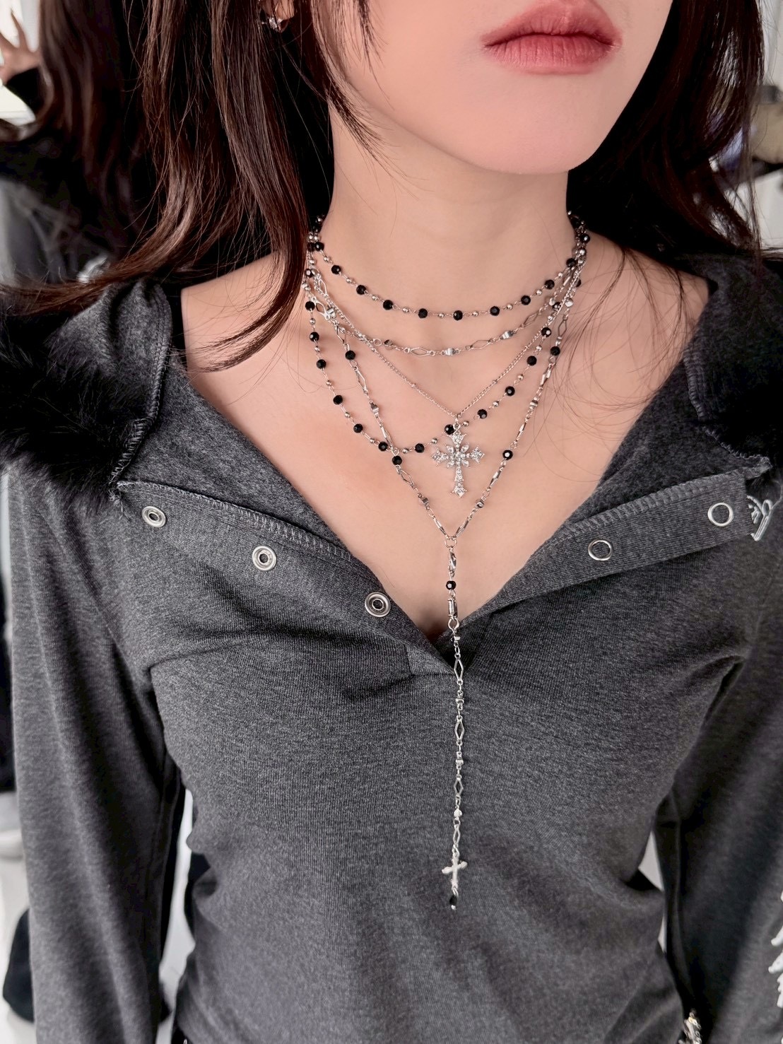 推★ 多層疊戴設計感 十字吊墜項鍊