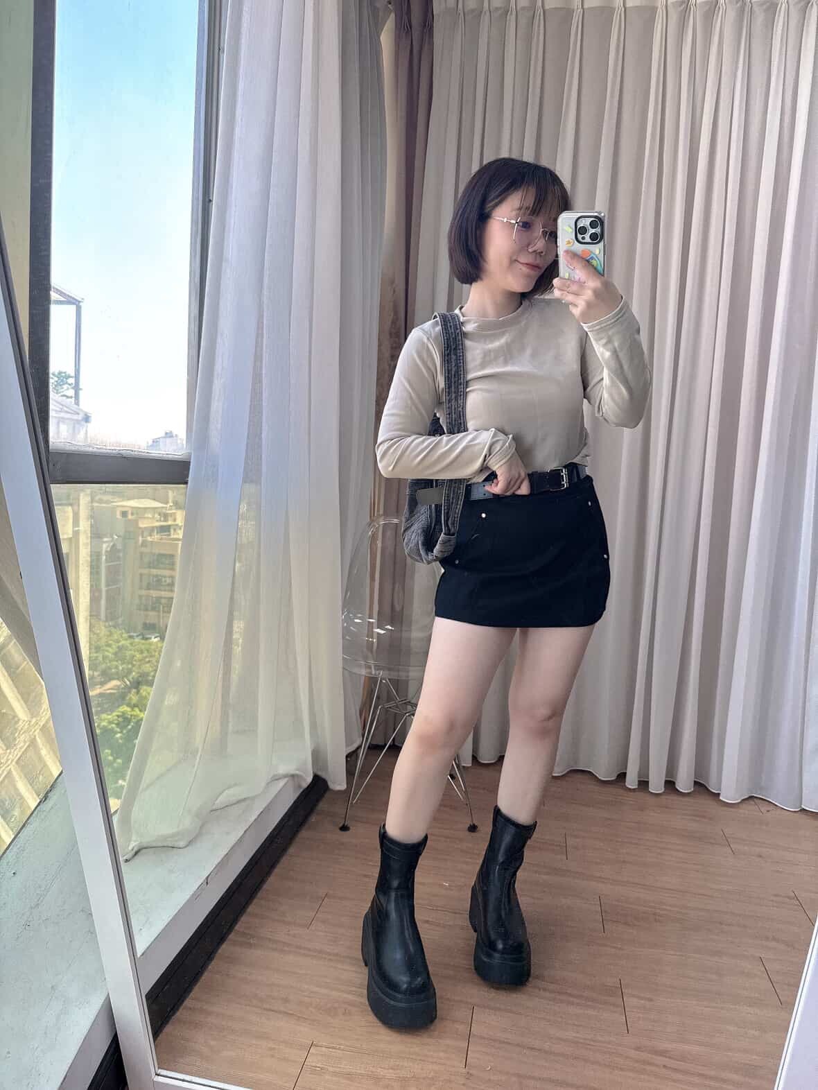 內磨毛圓領素面薄長袖上衣