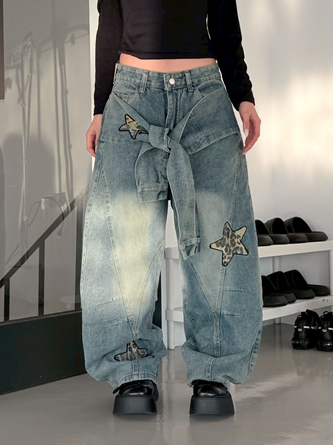 自帶疊穿感 豹紋星星 綁帶牛仔彎刀褲 2colors