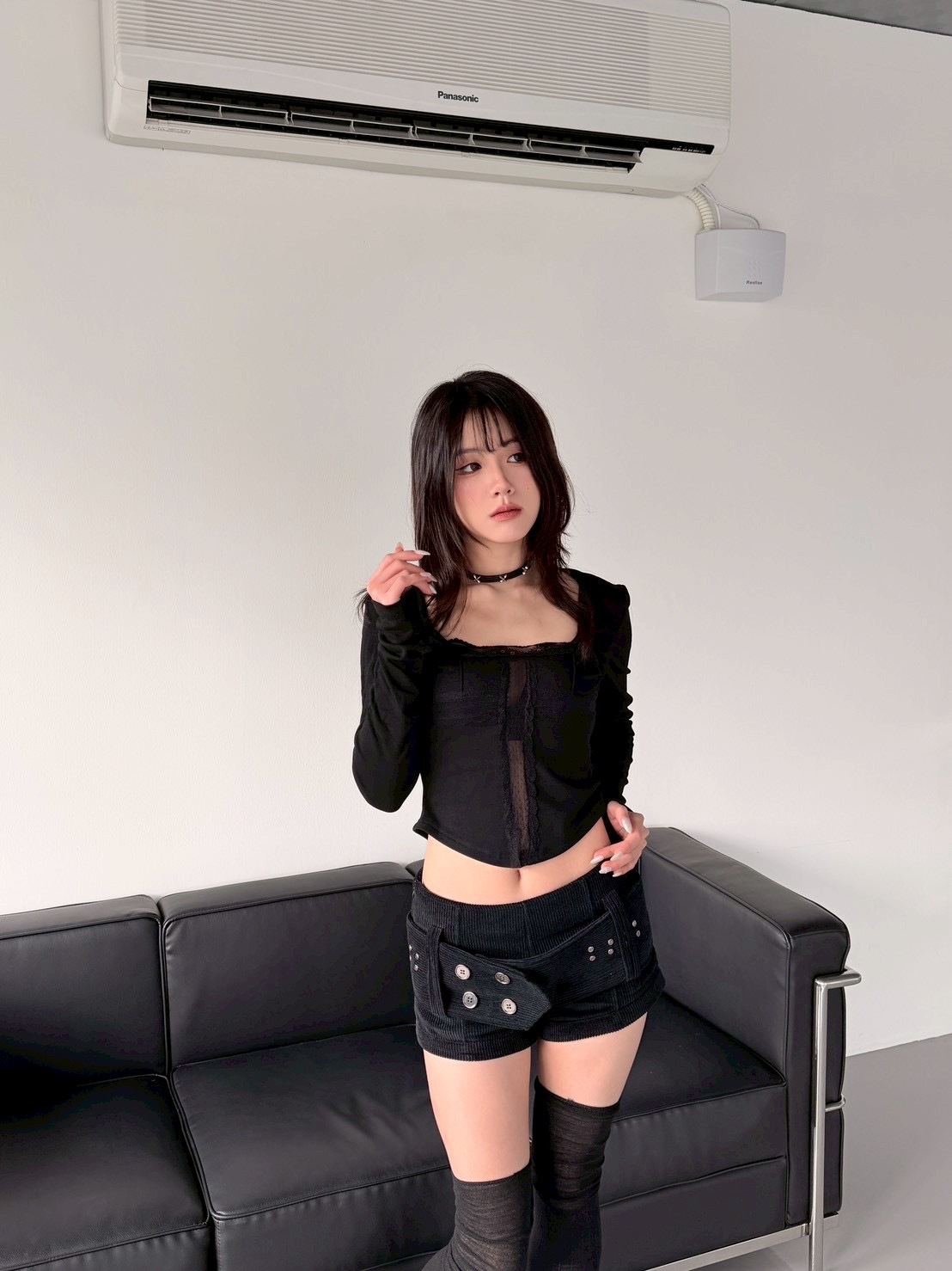 反季節辣妹 燈芯絨低腰短褲（附皮帶）2colors