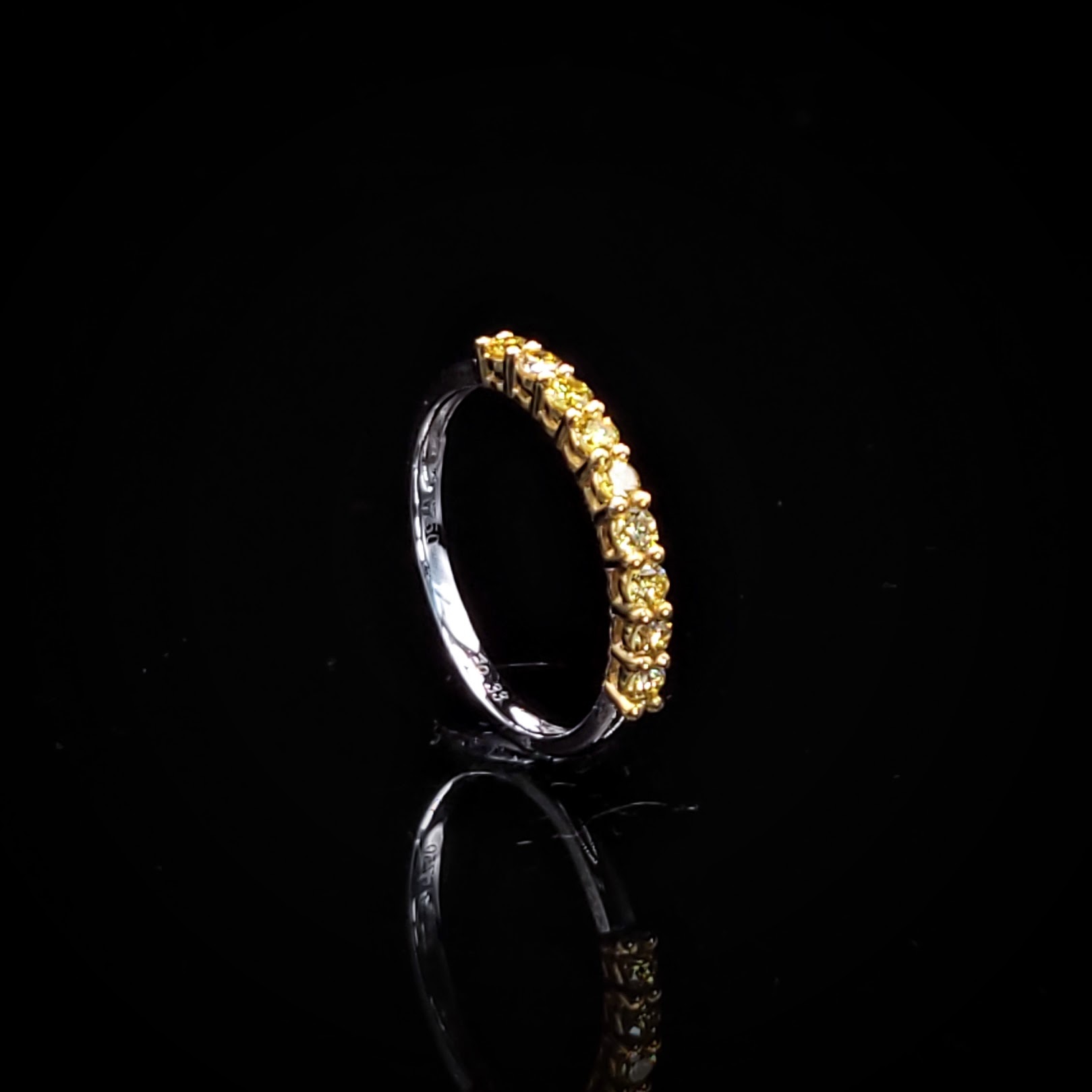 全新18K金33份彩黃鑽石戒指