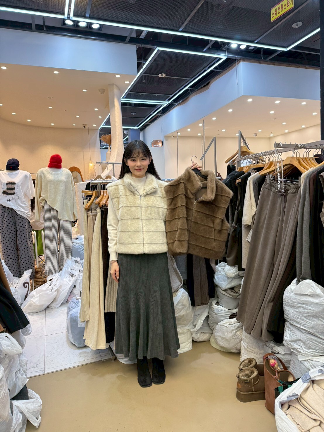 SA5441 軟滑毛毛拉鏈高領外套