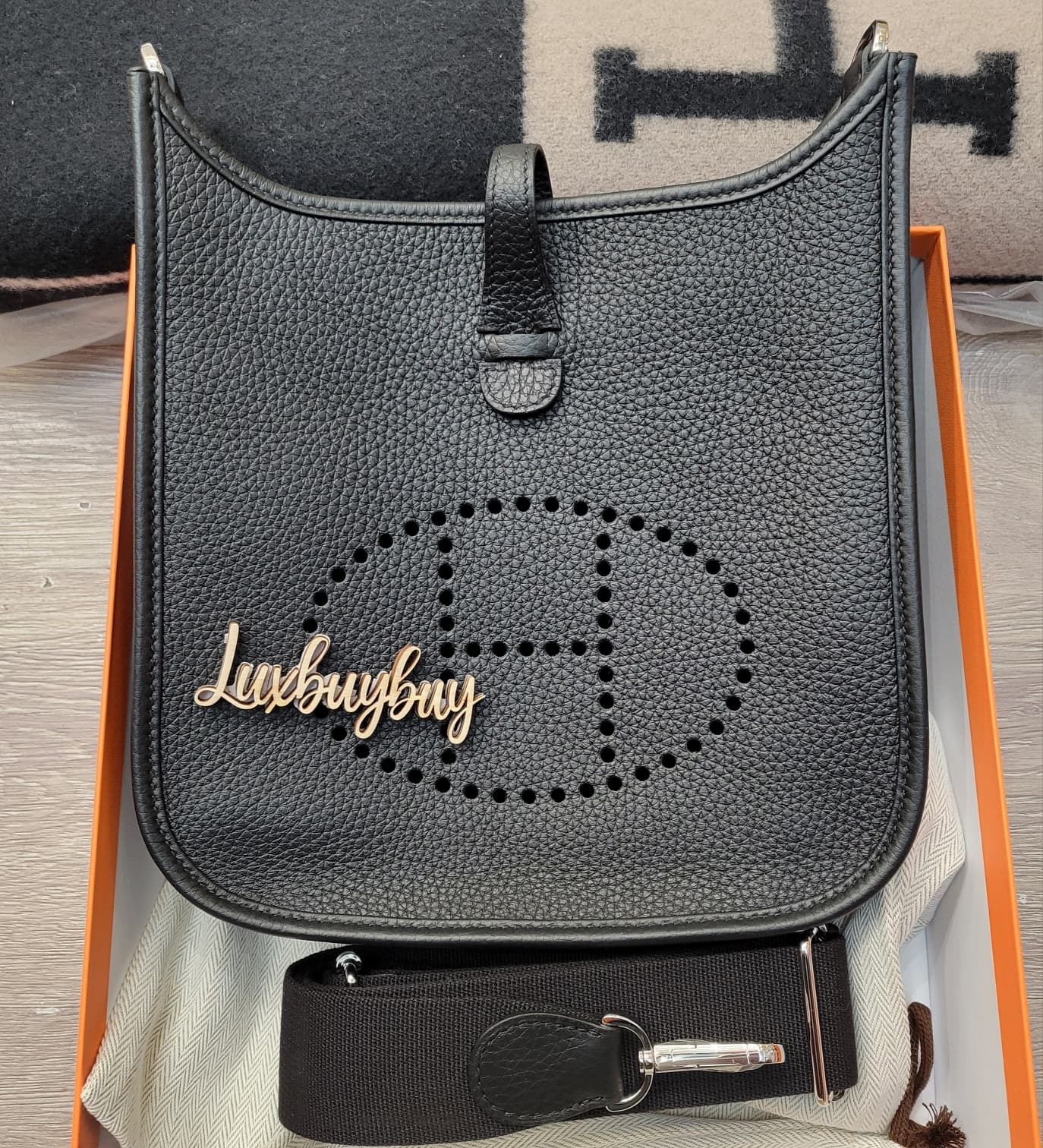 HERMES EVELYNE 23 NOIR CK 黑銀