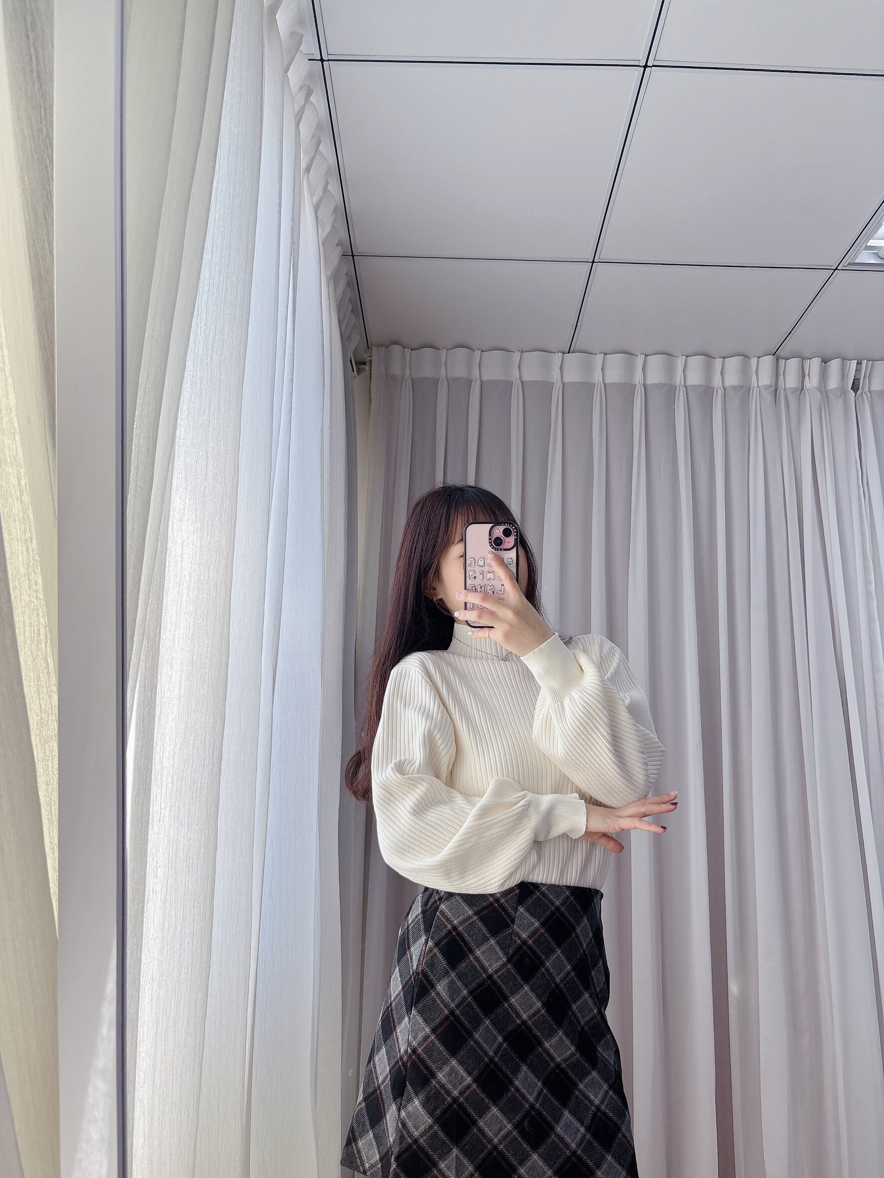 微立領坑紋泡泡袖針織上衣