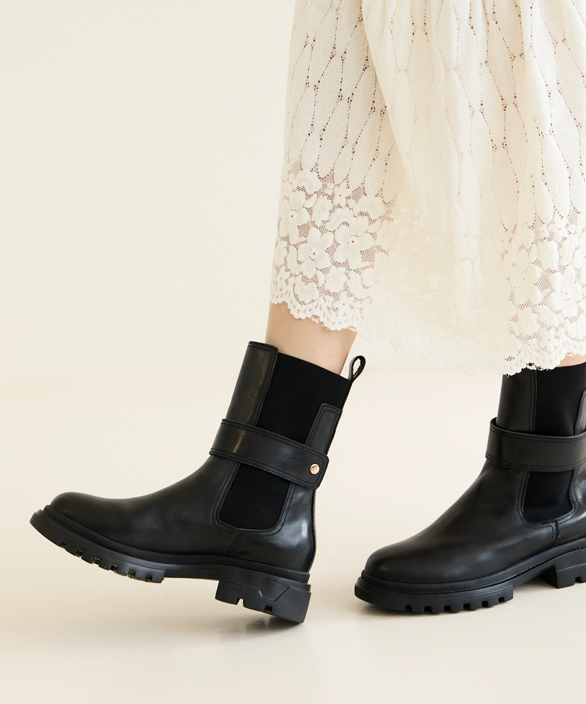 Valerie 個性皮條厚底切爾西中筒靴