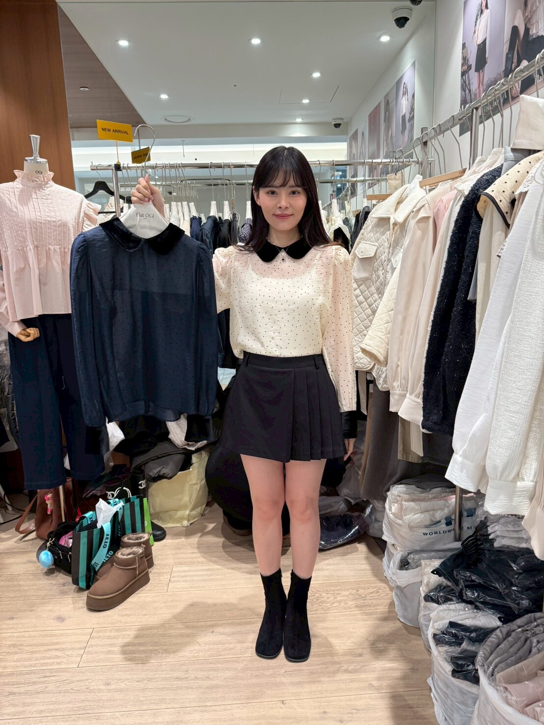 OG5437 點點透紗上衣