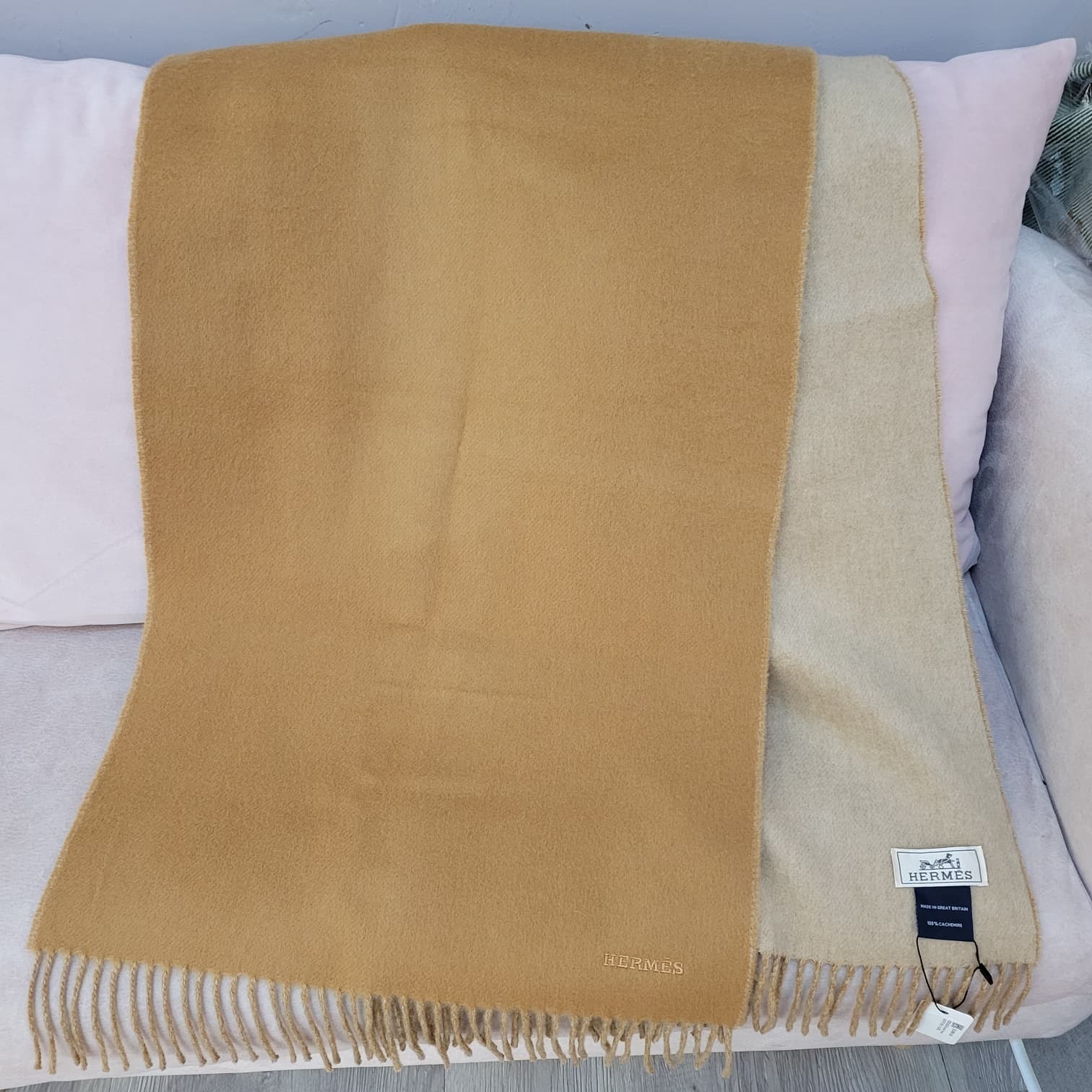 HERMES Recto-Verso MUFFLER CAMEL