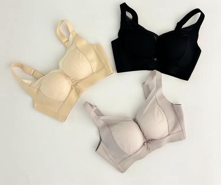 HH34 建議B杯以上 1.5cm pad 無鋼圈 蠶絲乳膠 4扣 Size M-XXL $369 made in korea