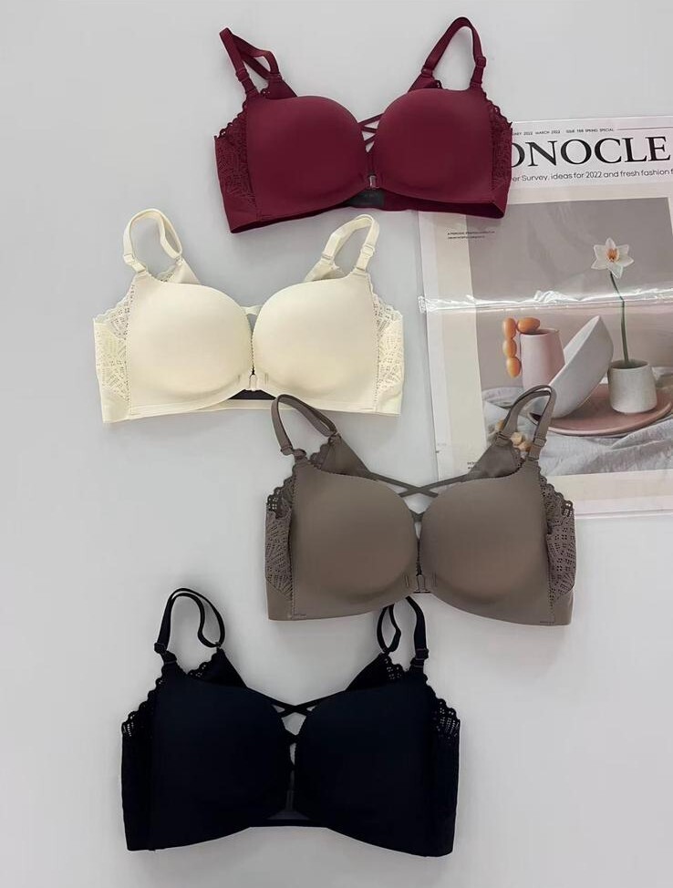 HH36 建議A杯以上 胸前集中 前扣 3cm pad 無鋼圈 無痕 乳膠 Size S-XL $369 made in korea