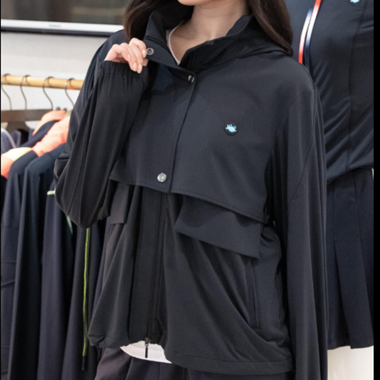 Pocket-style stand-up collar hooded jacket