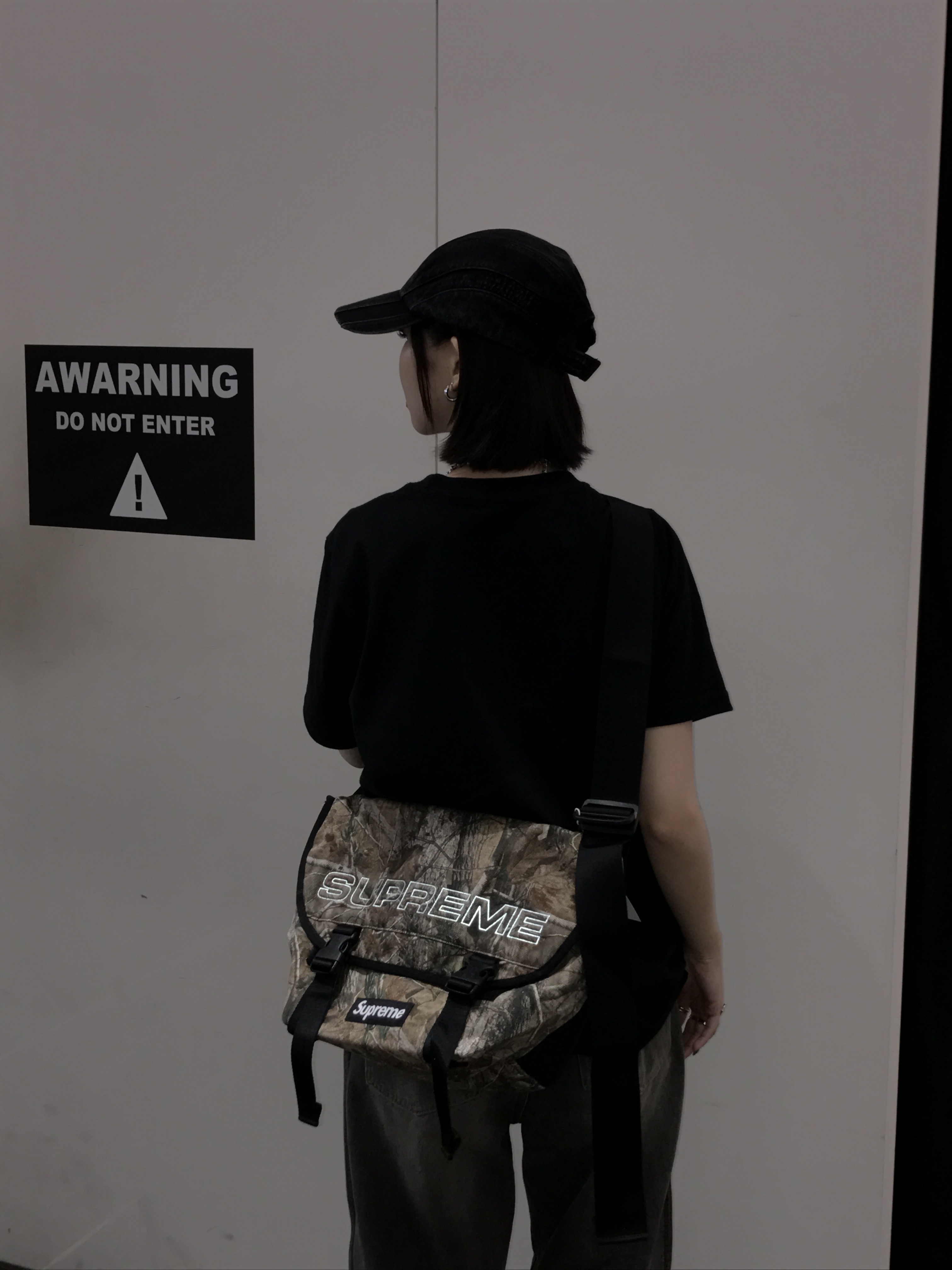 <快速出貨>SUPREME DENIM MESSENGER BAG 郵差包