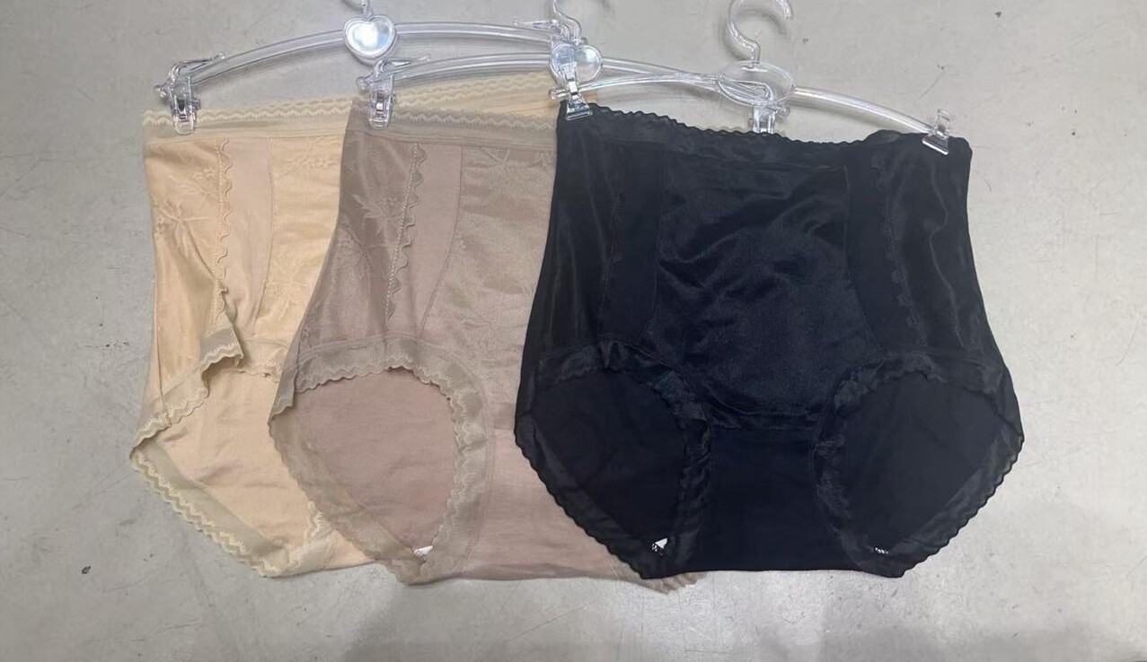 HH49 $229 MADE IN KOREA