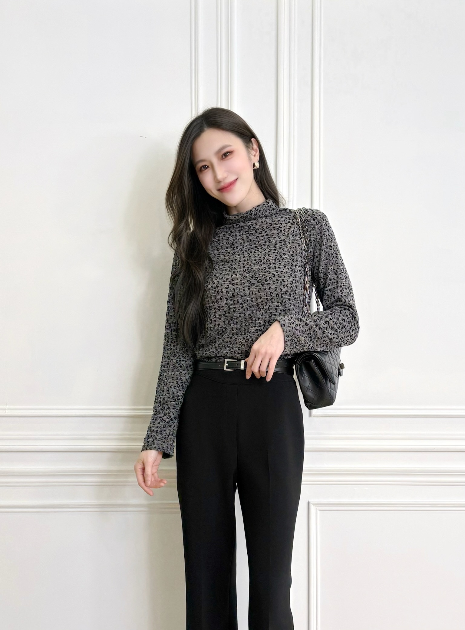 時髦彈性絨面高領內搭上衣