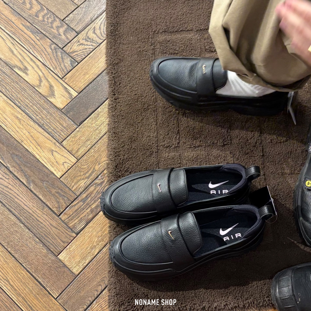 NIKE W AIR MAX PHENOMENA 樂福鞋 黑金 金屬小勾 (女款)