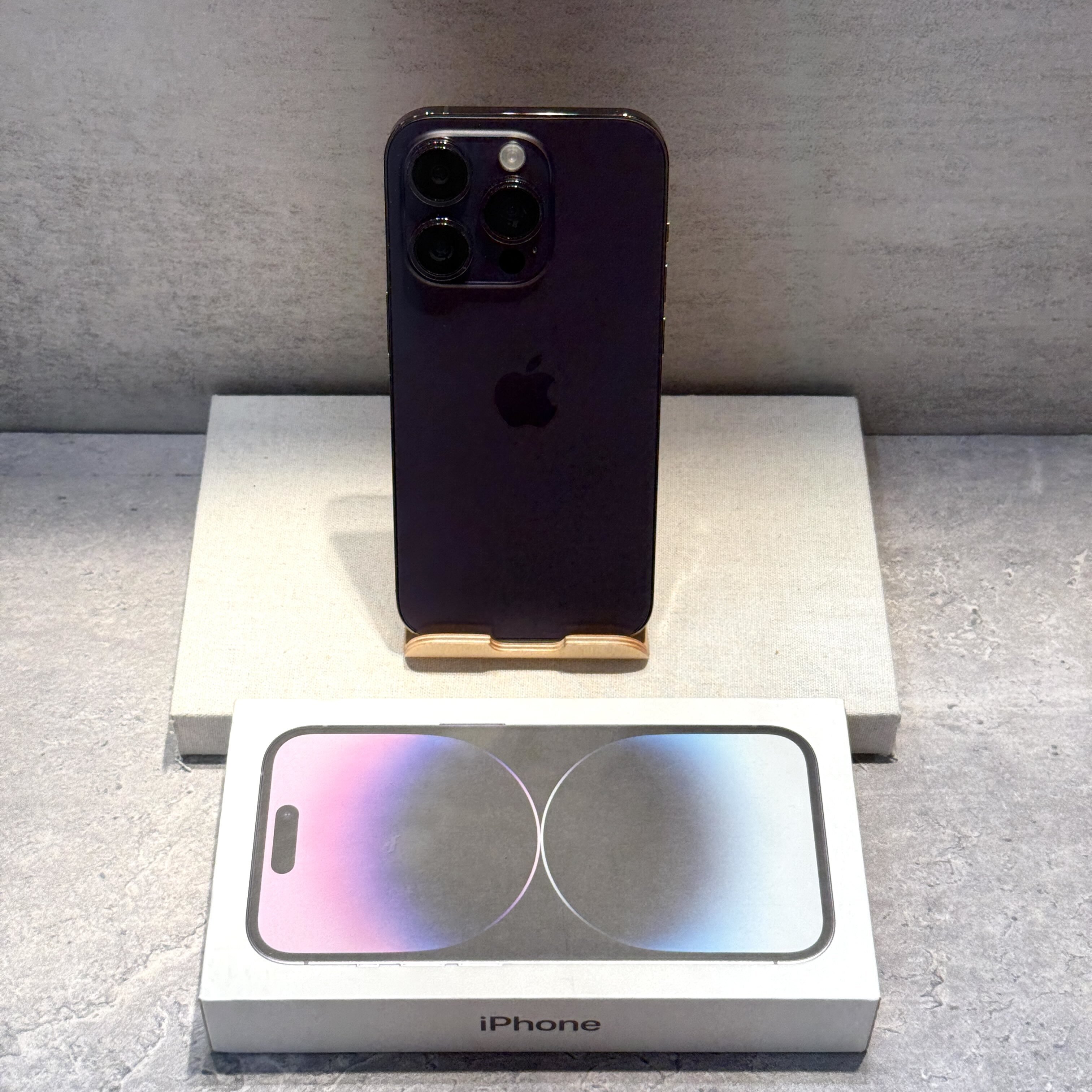 【二手】iPhone 14 Pro 256G ｜紫色｜此系列贈 MOZTECH 太空艙行動電源