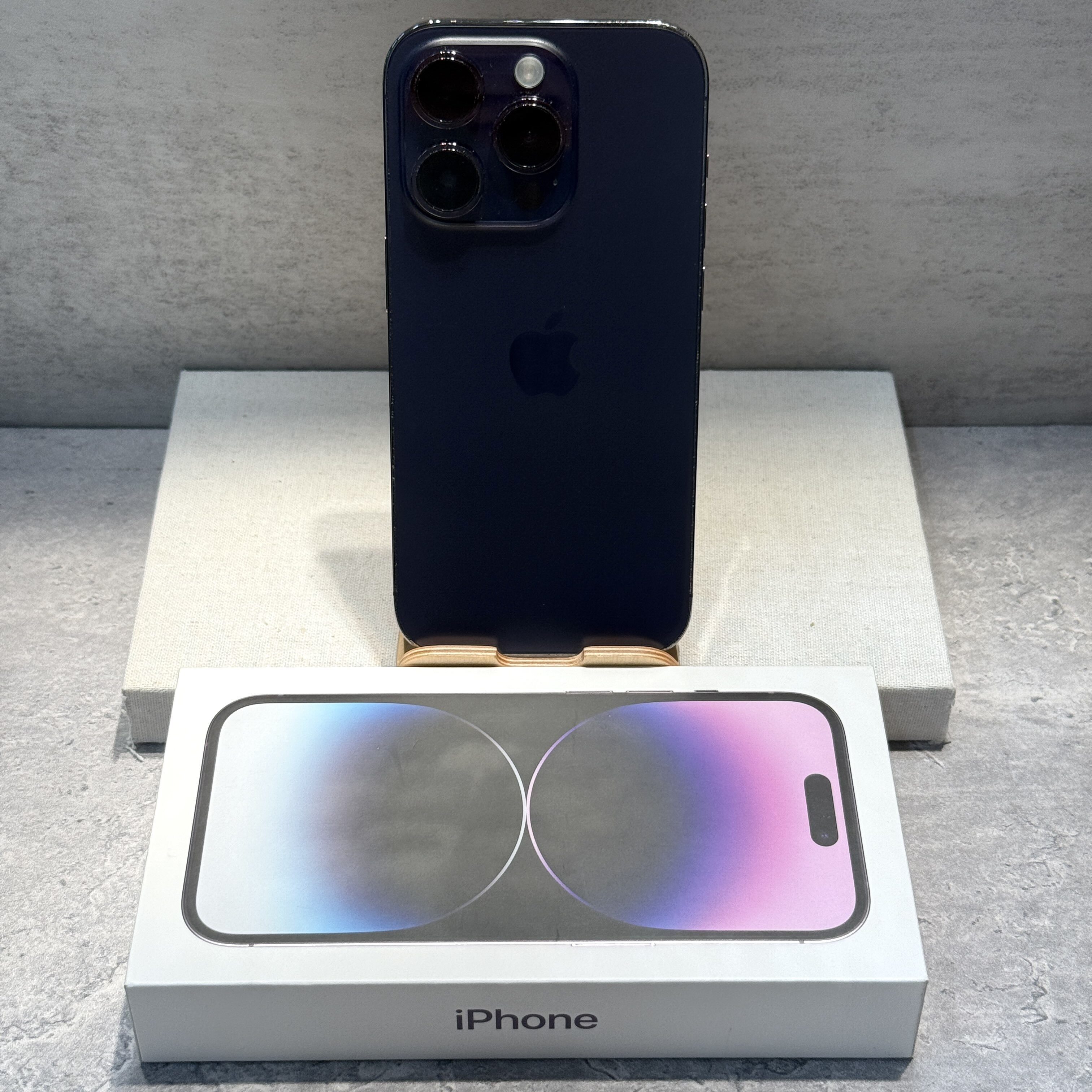 【二手】iPhone 14 Pro ｜128G ｜紫色｜此系列贈 MOZTECH 太空艙行動電源