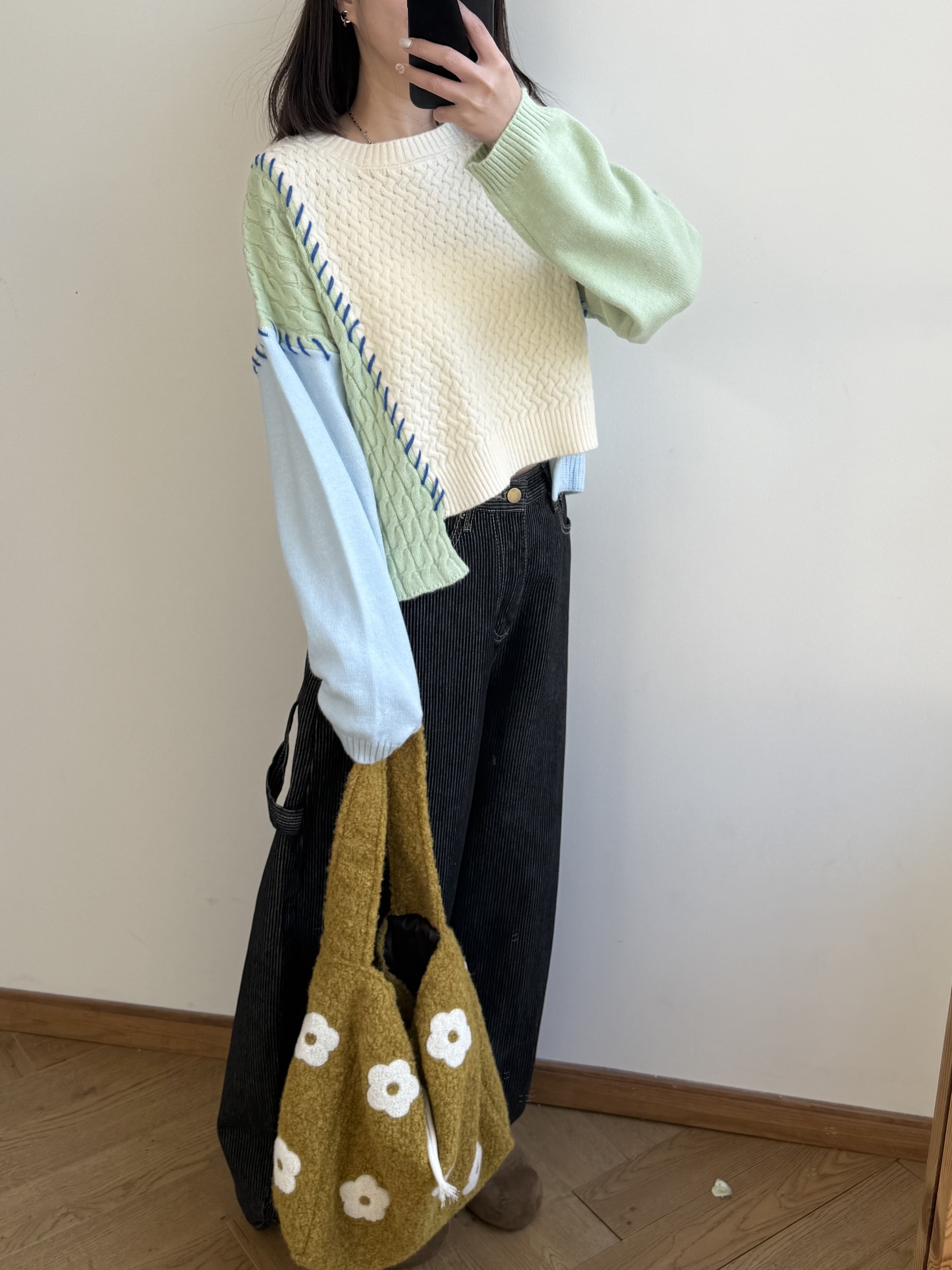 短版拼接撞色針織毛衣