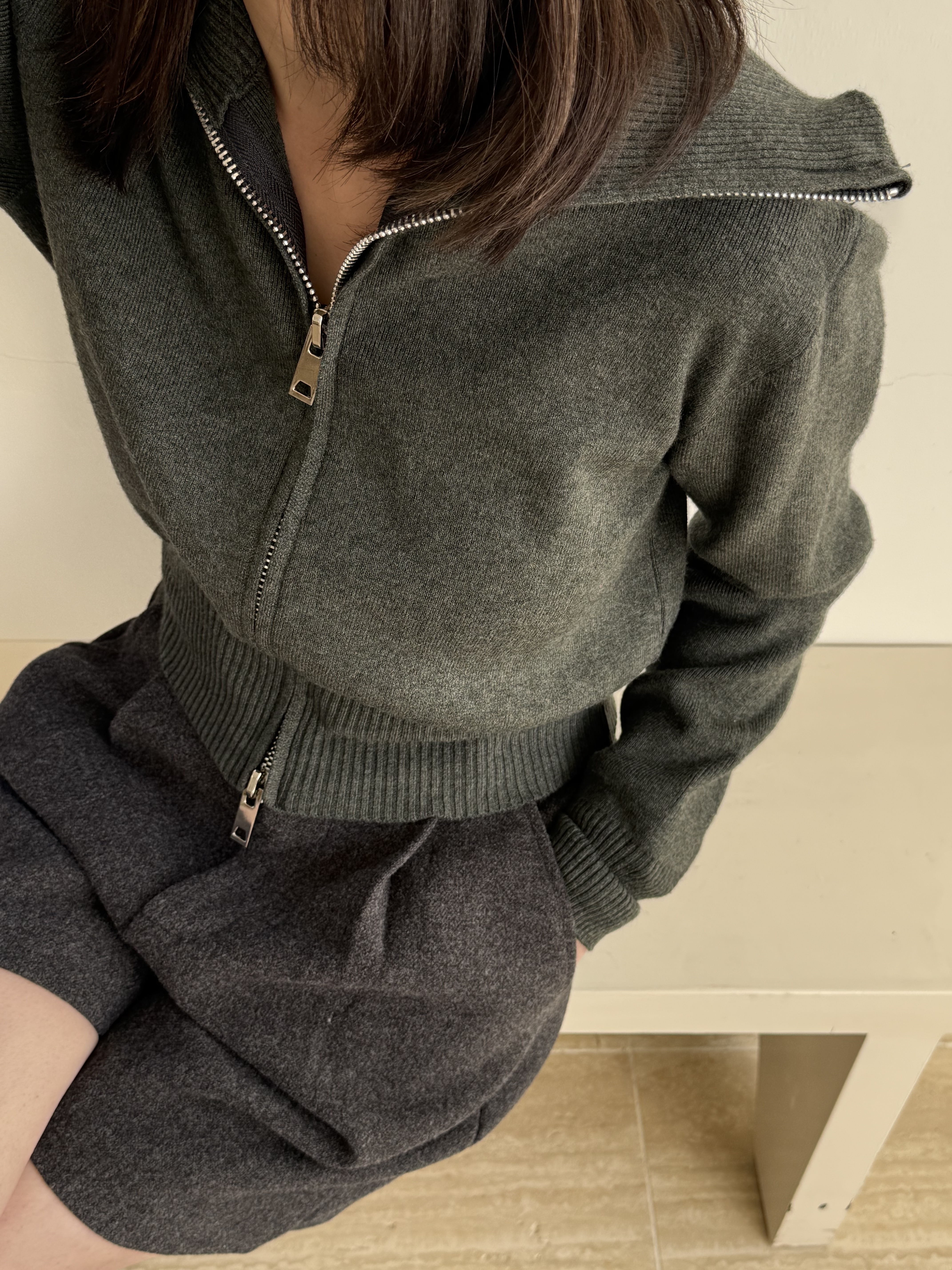 縮腰雙拉鍊針織上衣