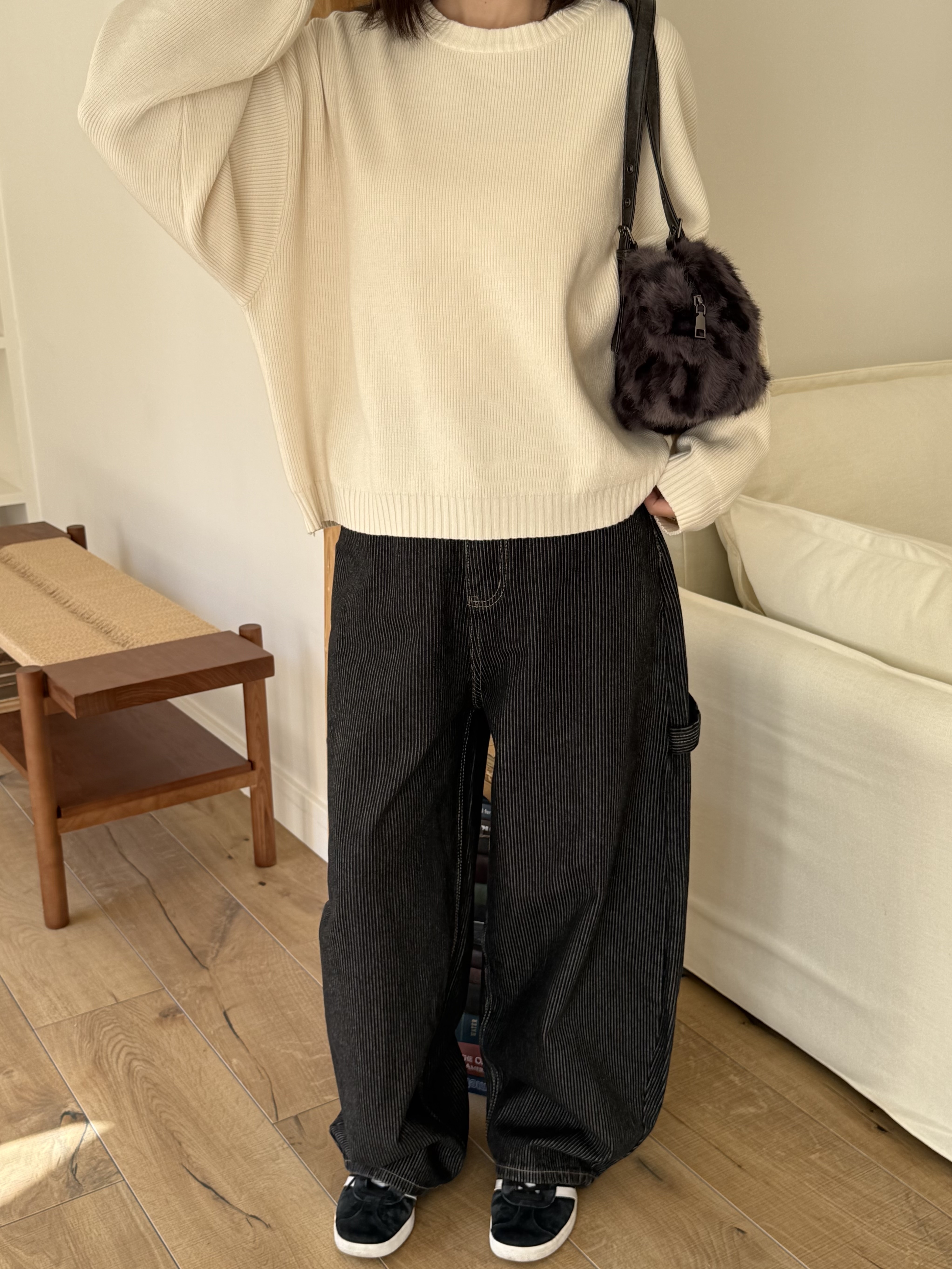 圓領澎澎袖毛衣