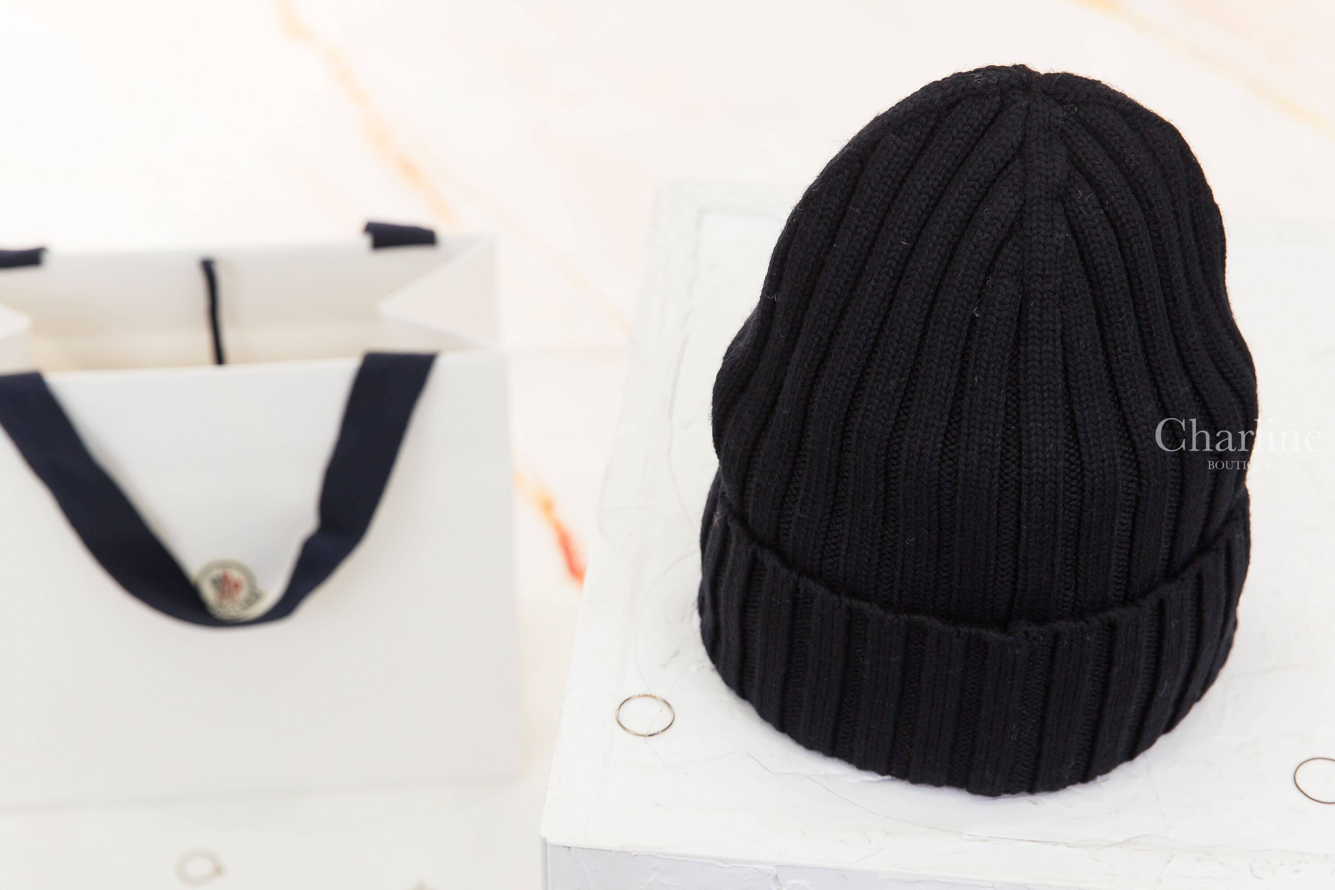 Moncler Wool Beanie 黑色刺繡Logo羊毛針織毛帽-Charline Boutique 精品代購