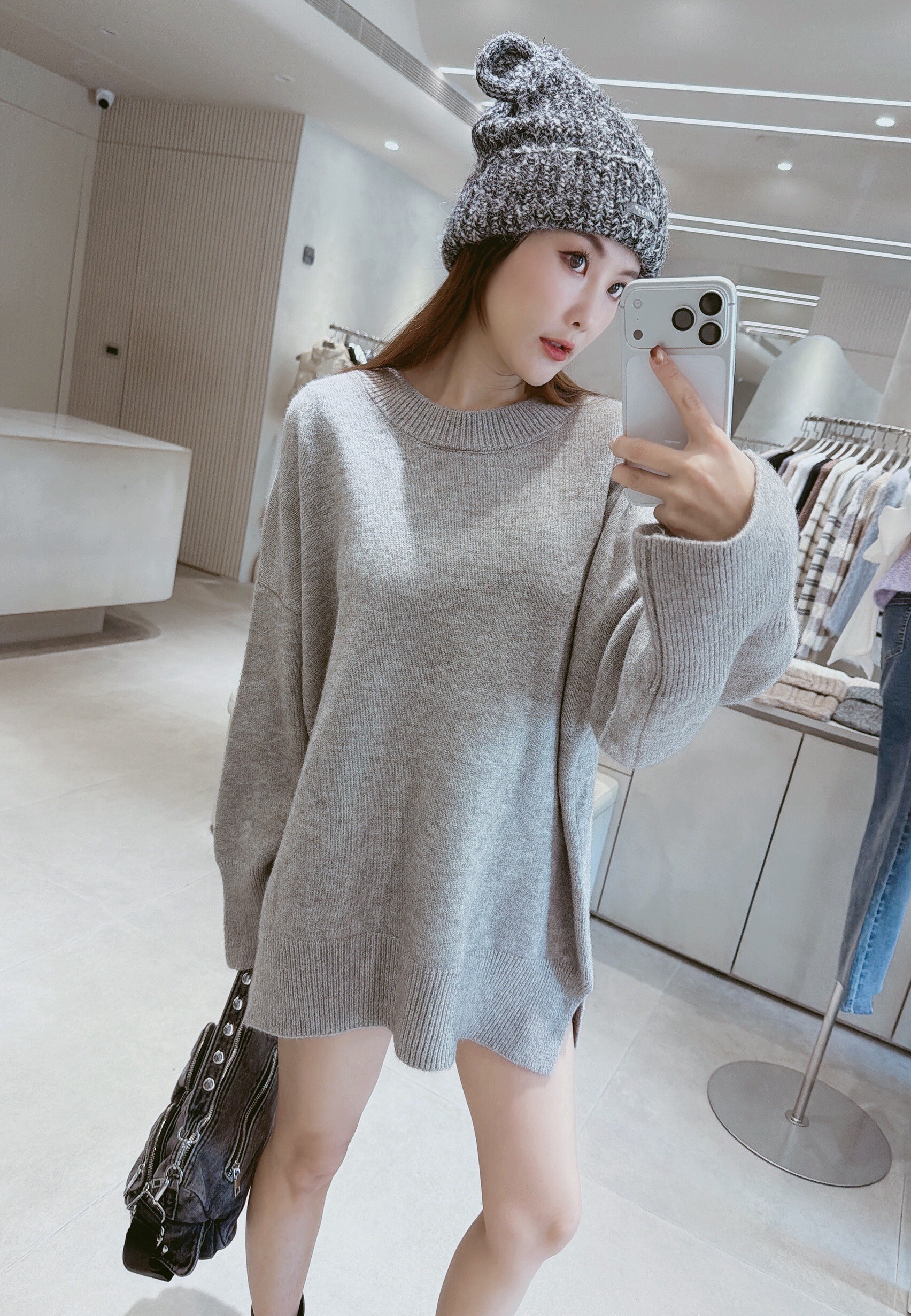 圓領寬袖側開岔長版衣