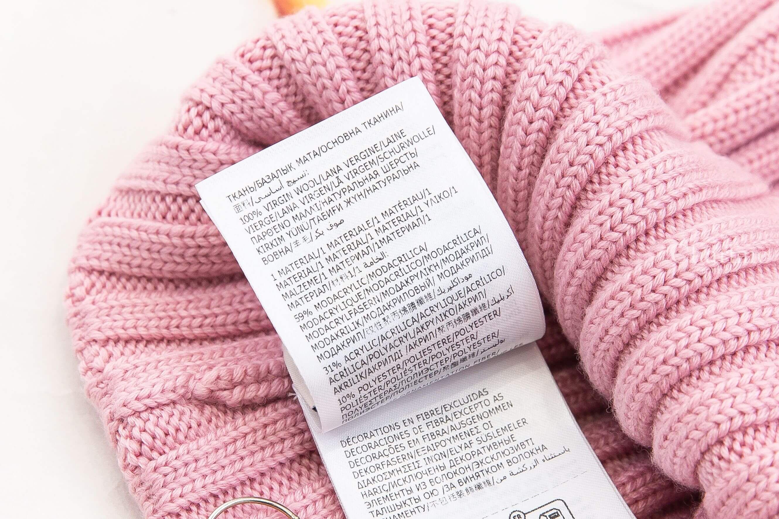Moncler Wool Beanie With Pom Pom 粉色毛球刺繡Logo羊毛針織毛帽-Charline Boutique 精品代購
