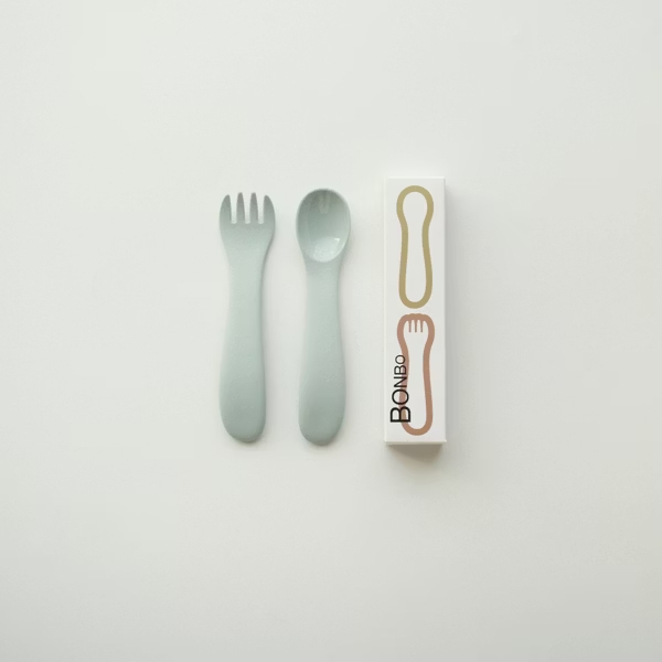 KINTO-BONBO 兒童餐匙餐叉組,設計師柴田文江專門為嬰幼兒所設計
