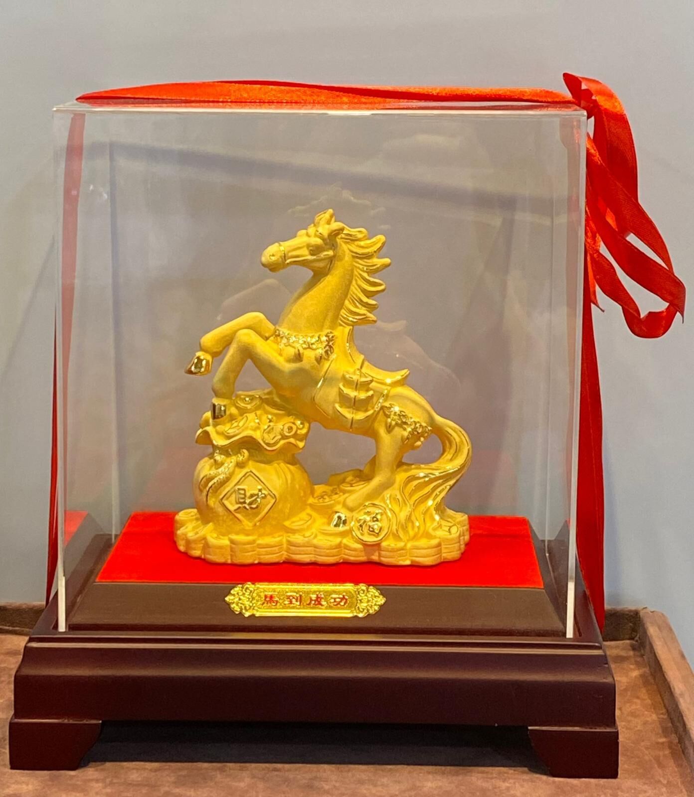 TG011 G11 馬到功成（絨沙金擺件）