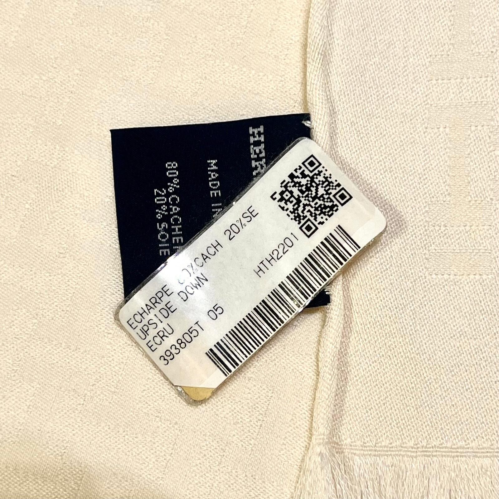 陳列品!!! 全新HERMES SCARF, 43X176cm  WHITE SILK, UPSIDE DOWN ECRU HTH2201 05,  愛馬士圍巾, #BRAND NEW #香榭站正品