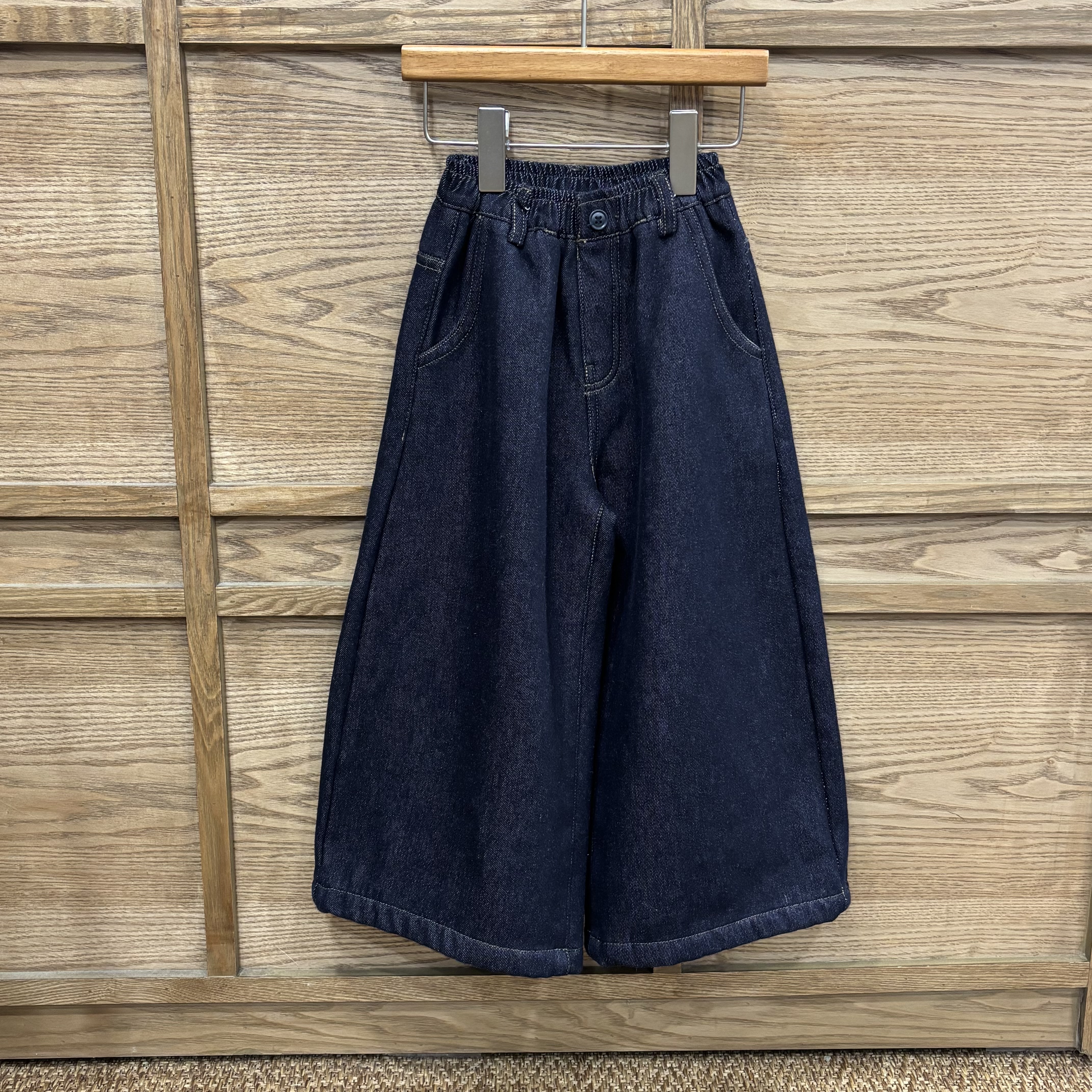 A03990不褪色原色牛仔寬褲