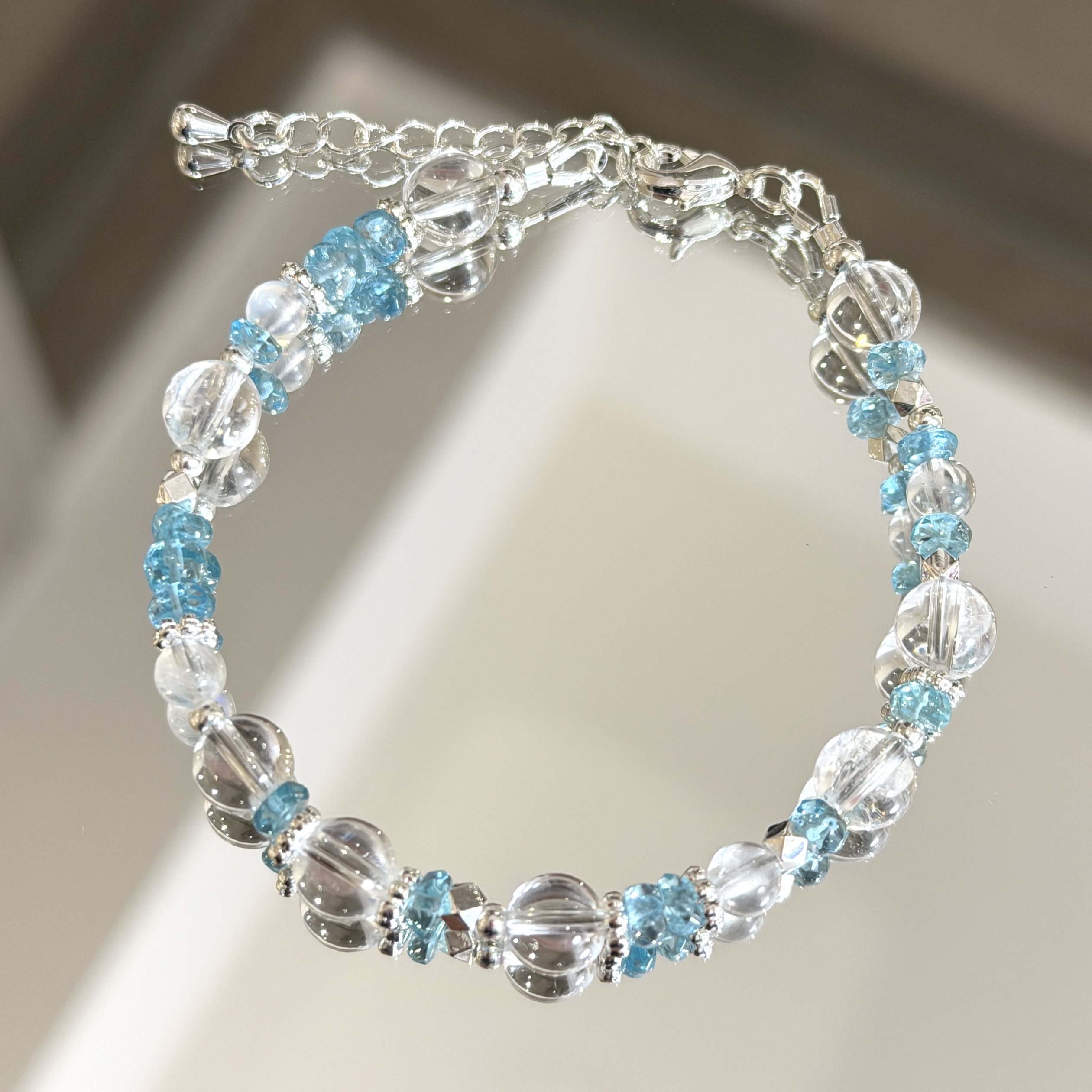 溝通順暢思緒清晰 | 藍寶石 | 藍磷灰石《原附扣式：龍蝦扣》