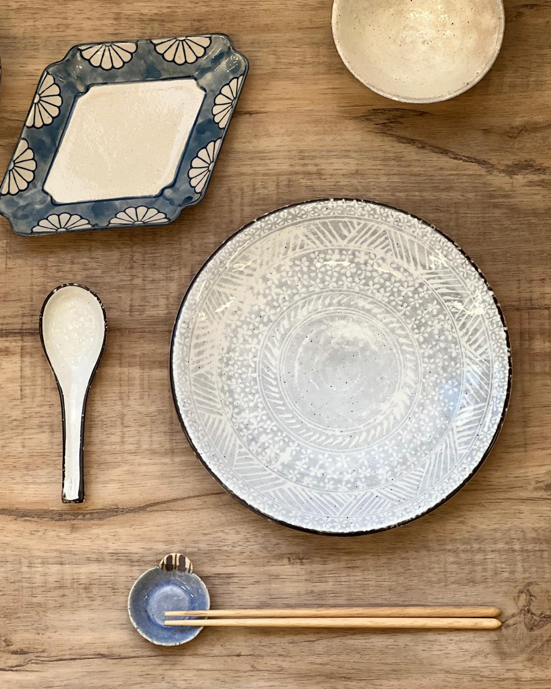 Showa Ceramics Mishima 24cm Serving Plate