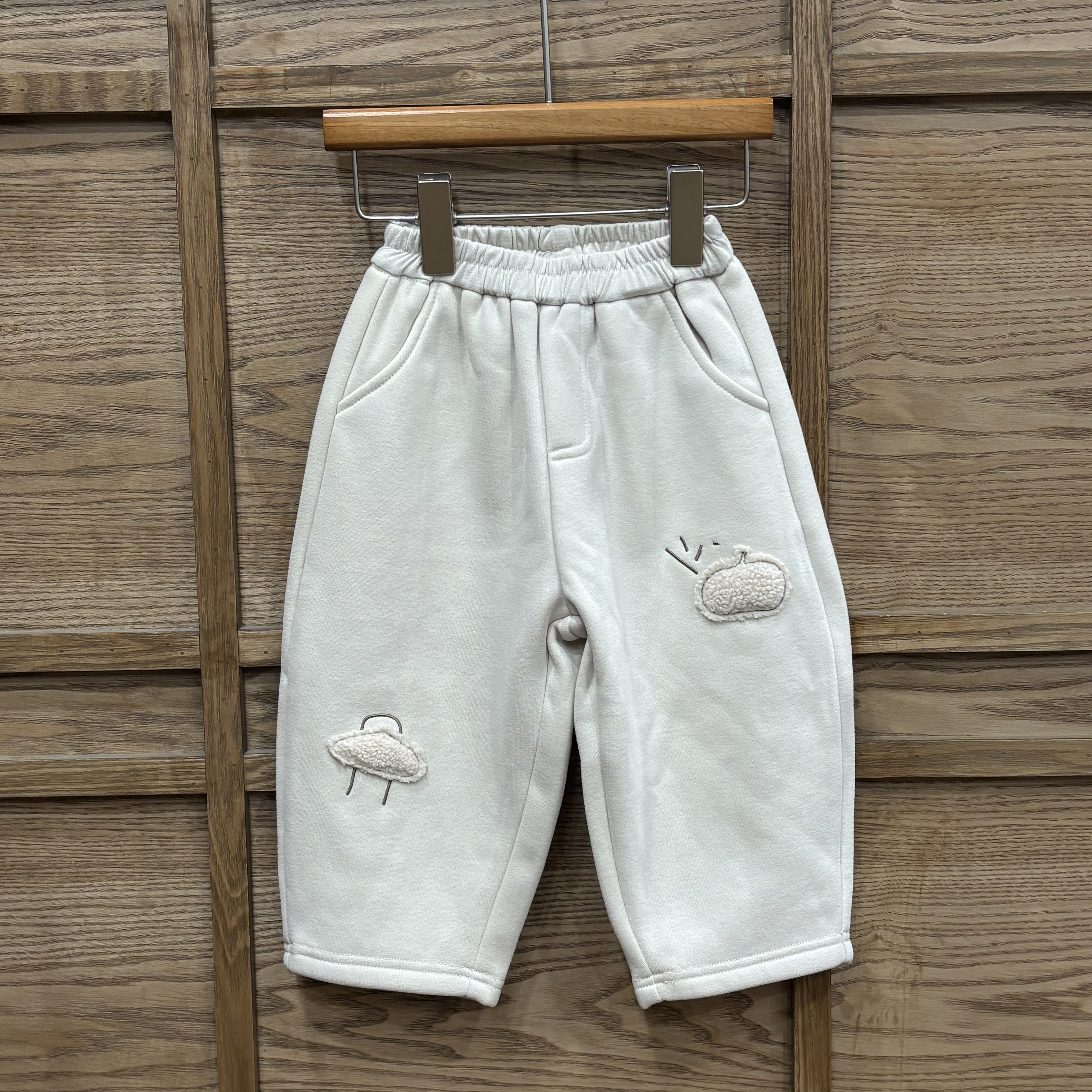 A03891羊羔毛拼接造型棉褲