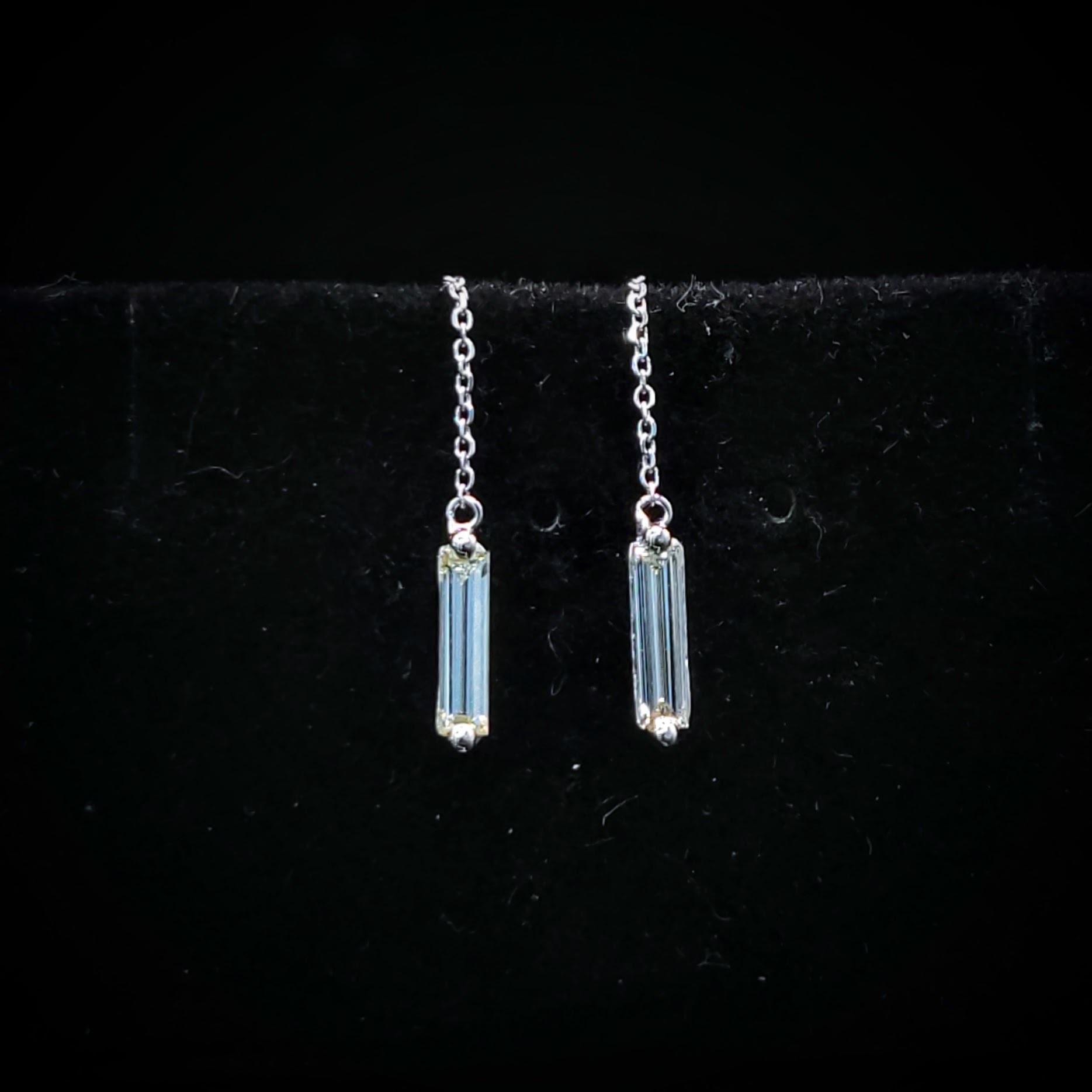 全新18K白金【主石34份方形鑽石】吊耳環