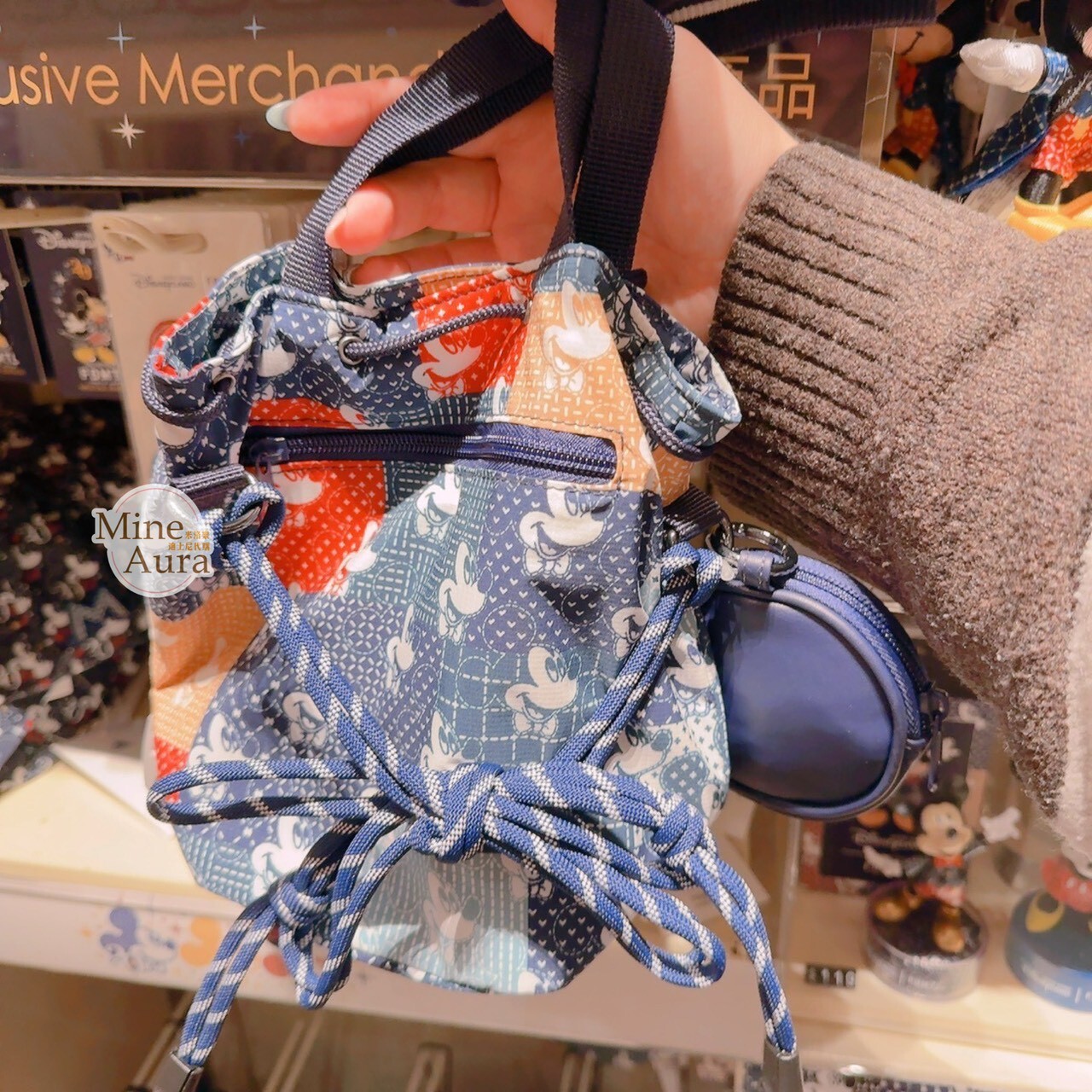 20周年奇妙派對 FDMTL 設計師系列 米奇 Mickey 滿版圖案 束口 手提包 斜背包 -香港迪士尼樂園