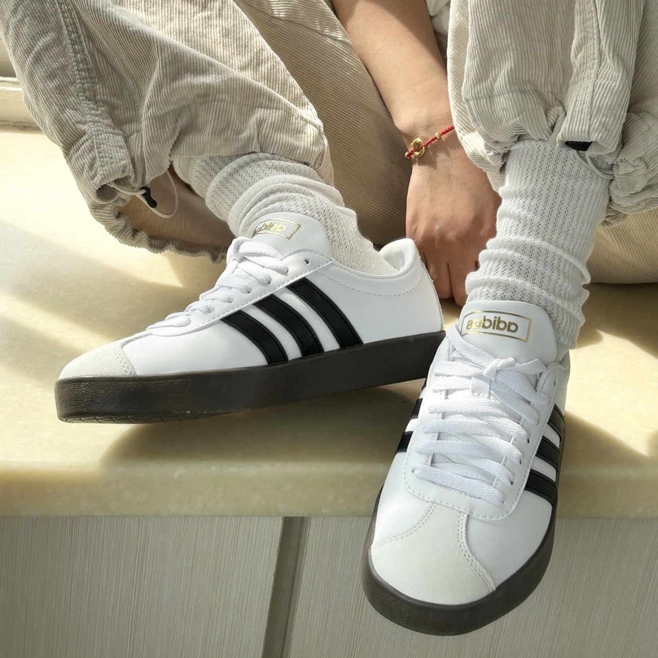 ADIDAS VL COURT CLASSIC 白黑 板鞋 防滑耐磨 愛迪達 JQ2470