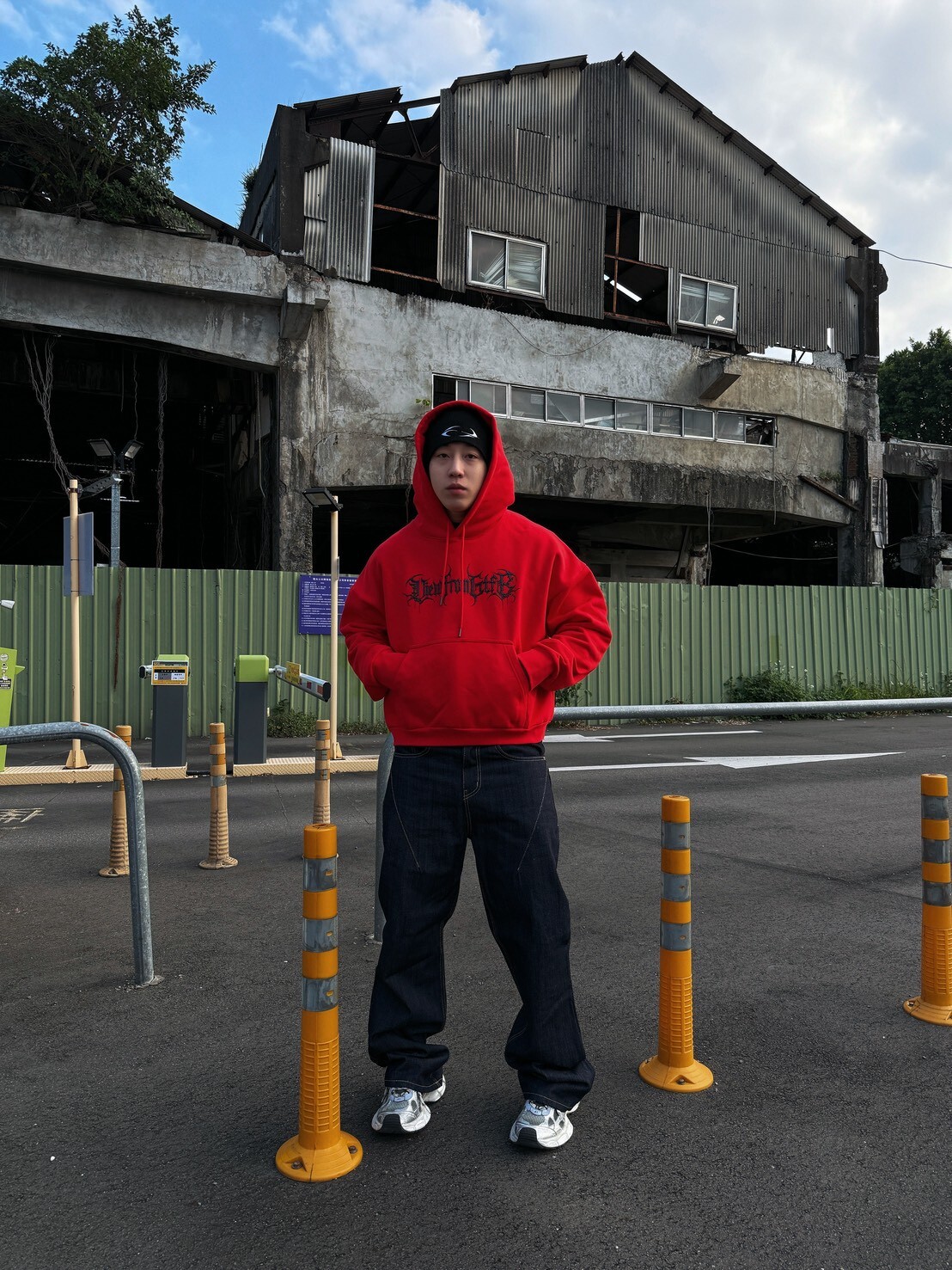 《K》荊棘立體拉膠厚磅帽T