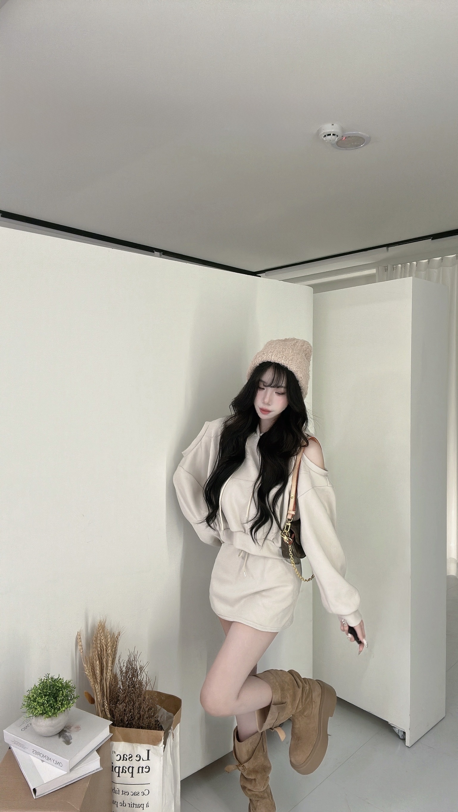 🇹🇼懶人時尚 | 鏤空露肩連帽set