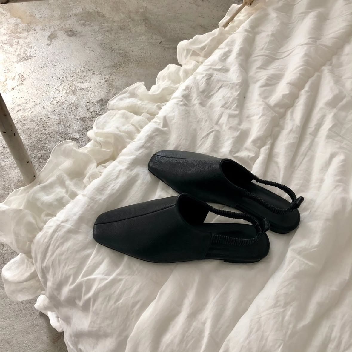 方頭頭後勾穆勒鞋